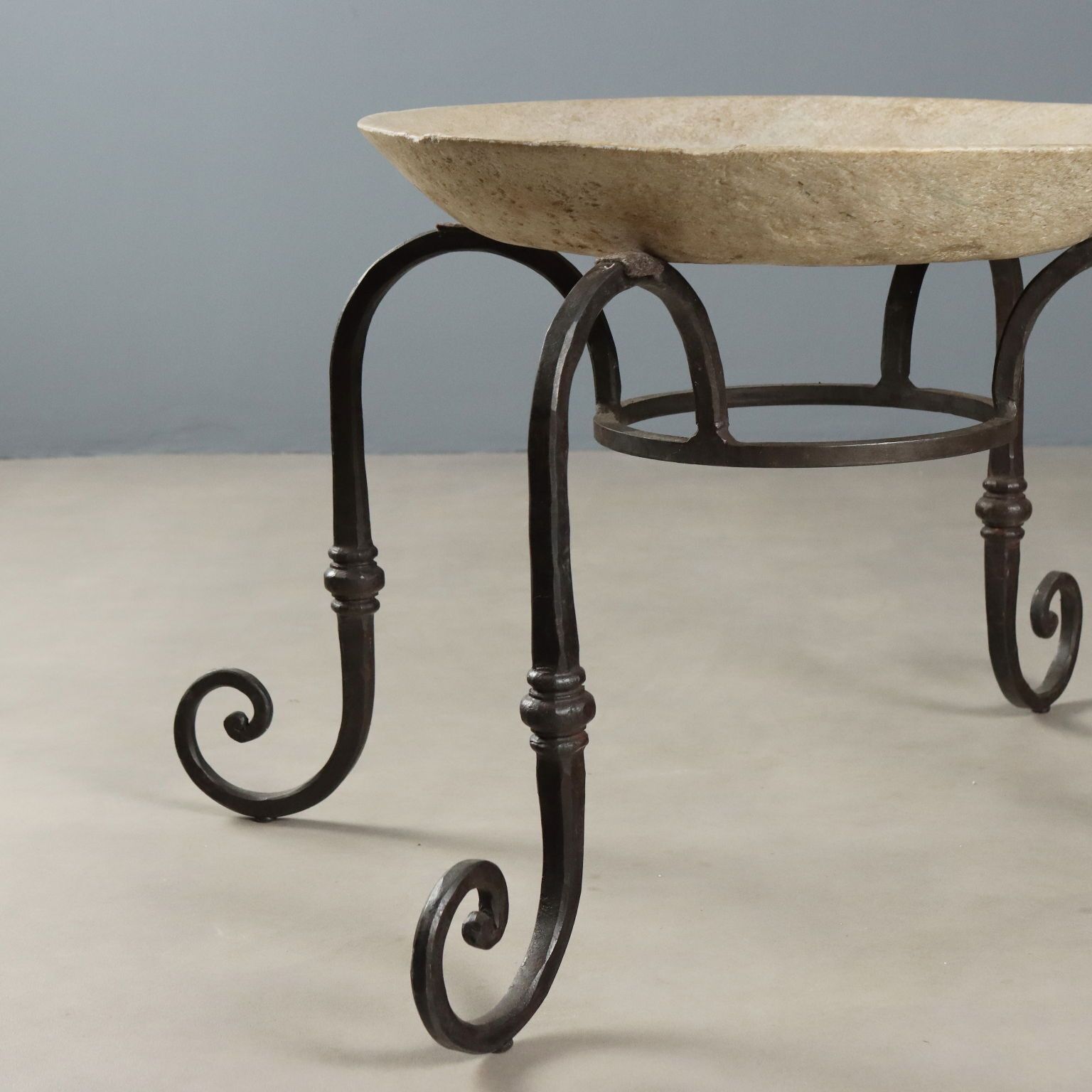 Table d'époque en fer forgé et marbre, Italie, début du XXe siècle photo vintage