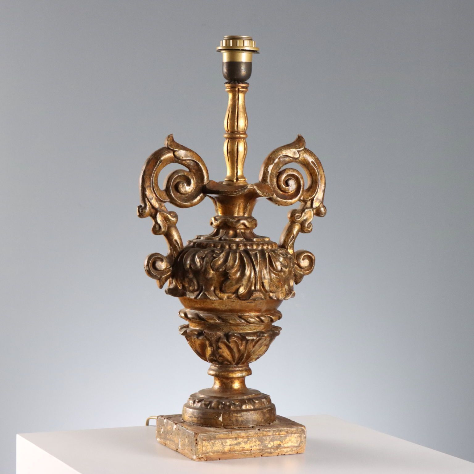 Neoclassical Gilded Wood Lamp XIX Century