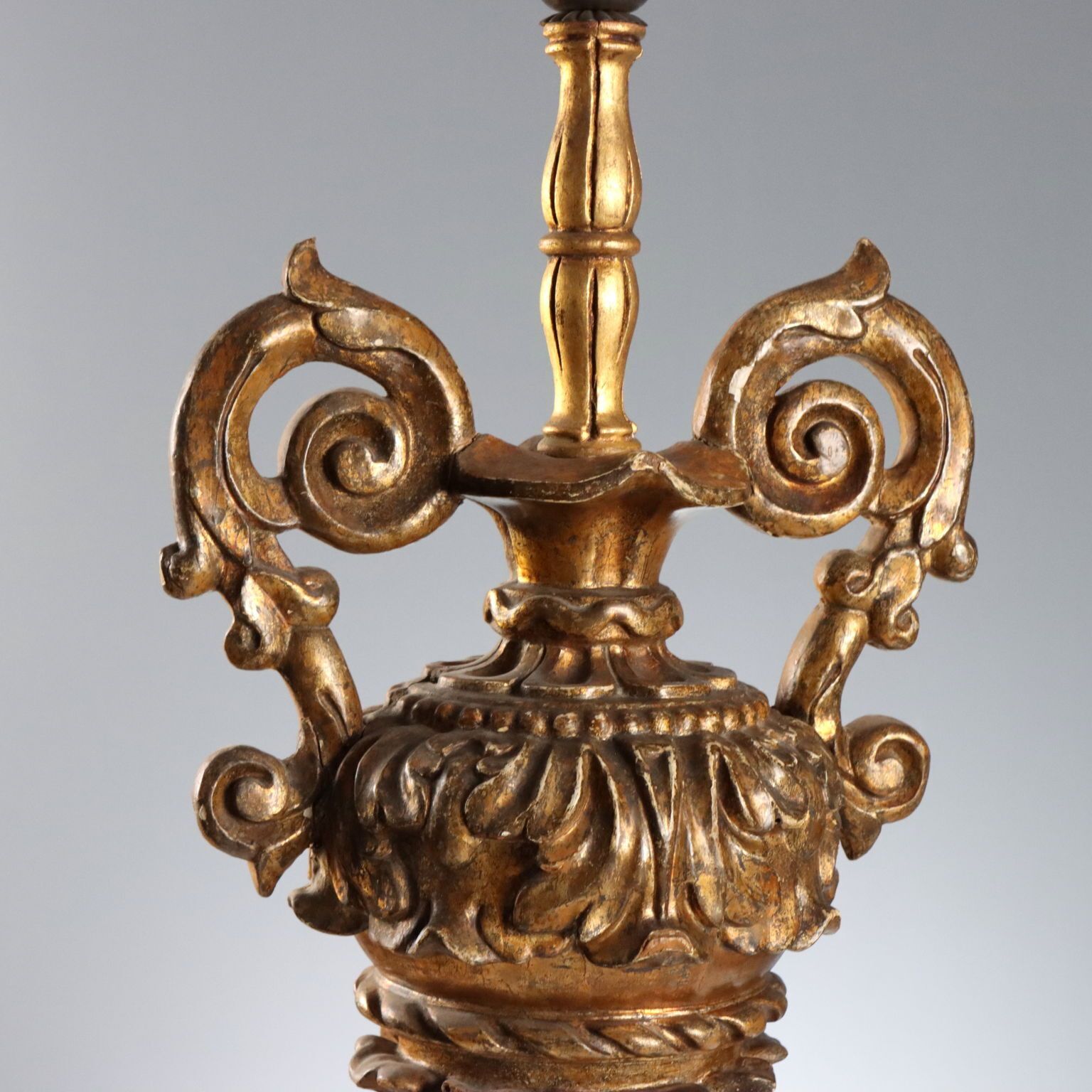 Neoclassicistische Vergulde Houten Lamp 19e Eeuw photo for sale