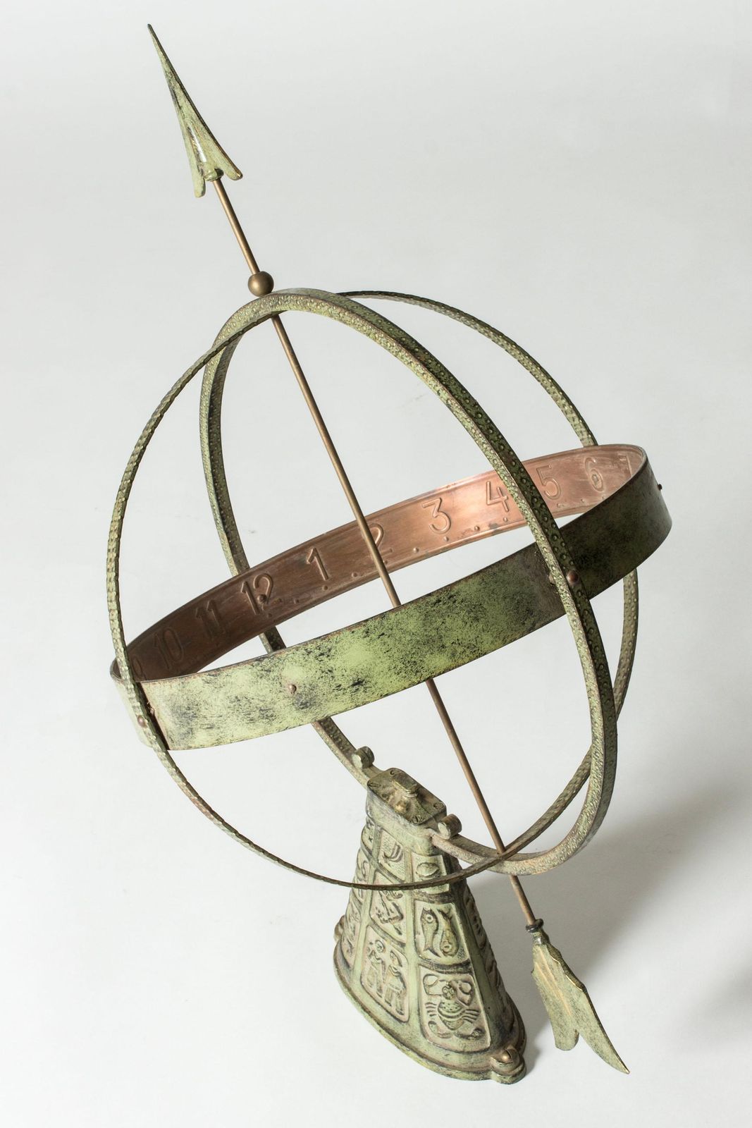 Cadran solaire scandinave moderne en bronze, par Gunnar Nylund, années 1940 photo vinterior