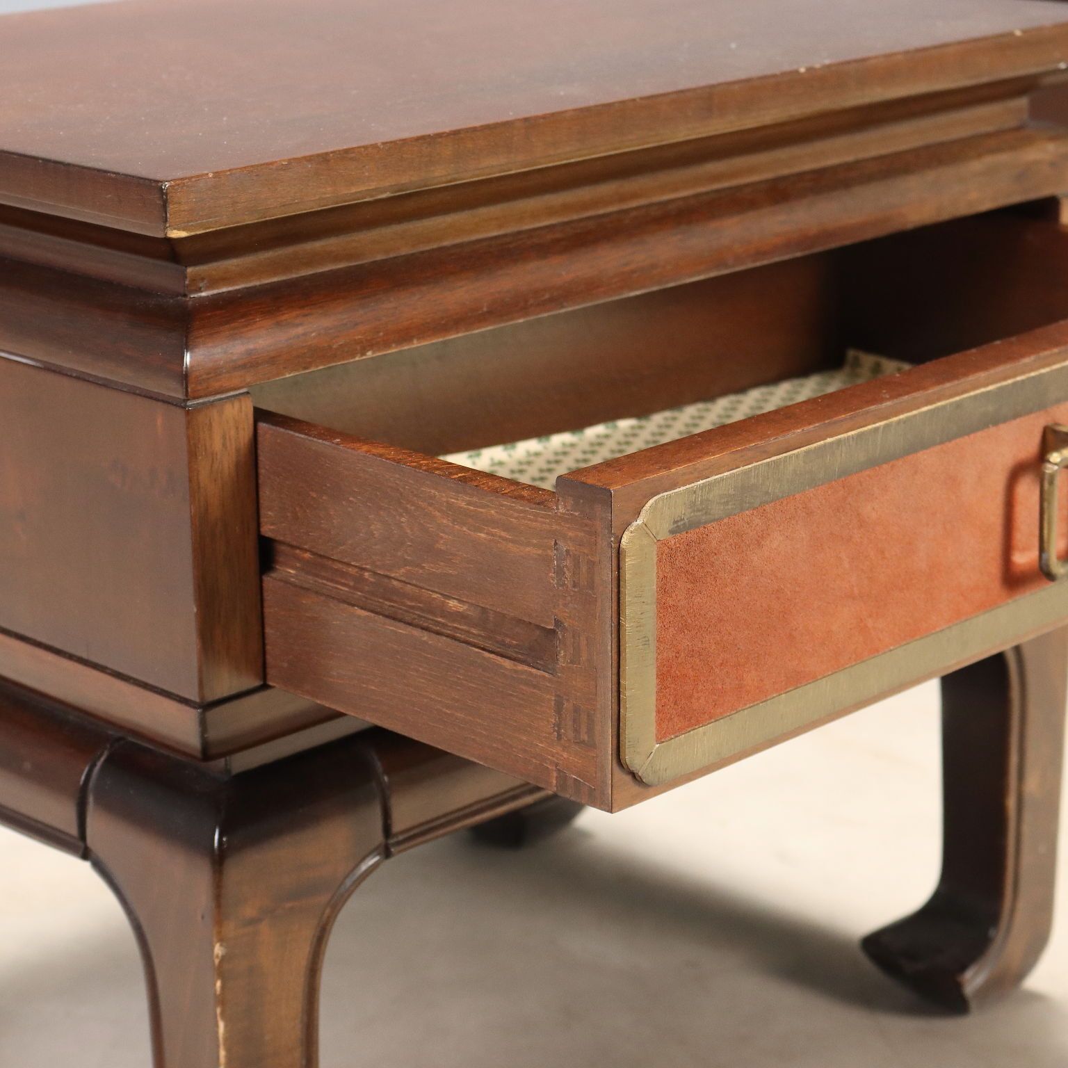 Tables de chevet vintage Fior Di Loto Design Luciano Frigerio, années 1970 photo for sale