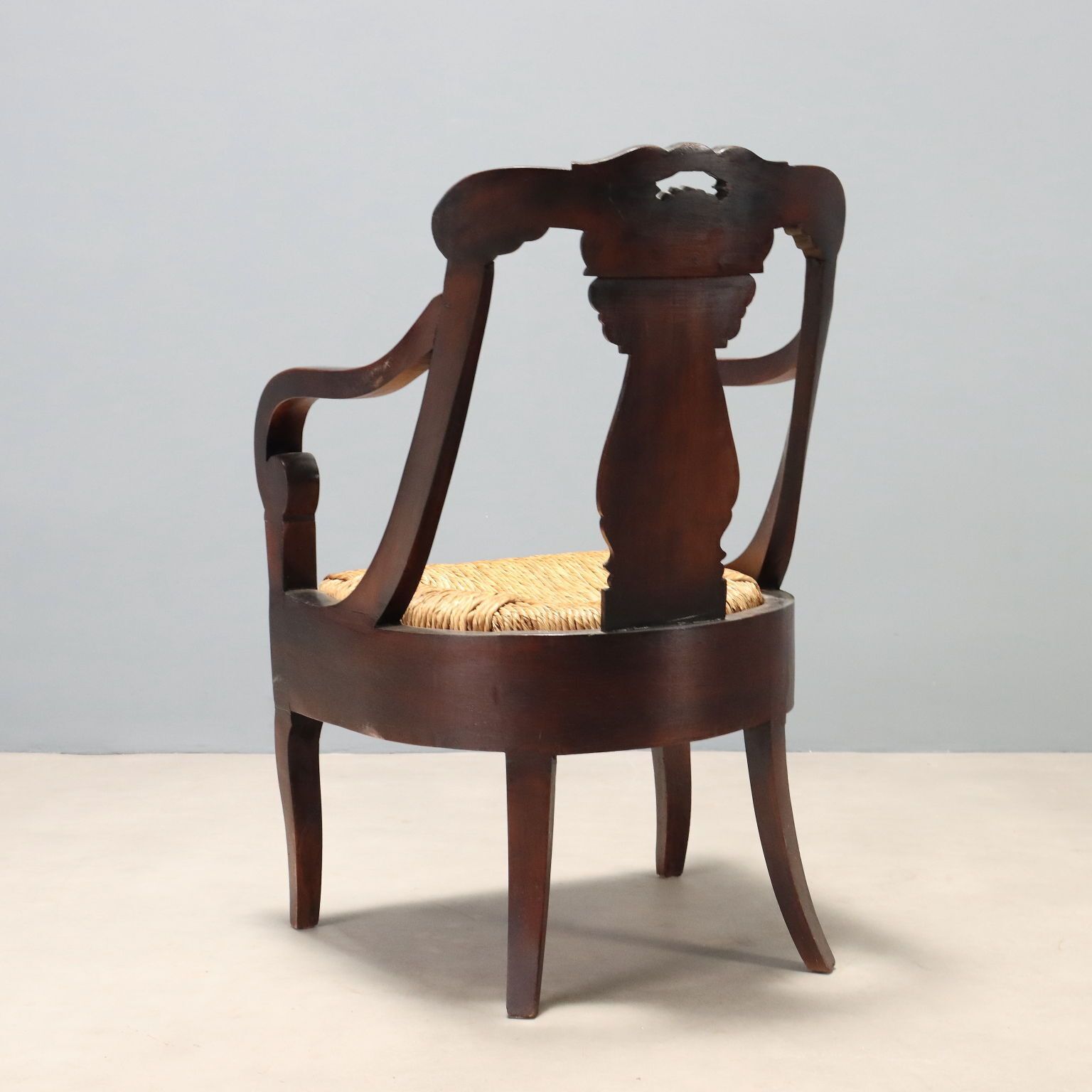 Fauteuil d'époque Restauration en noyer, Italie, XIXe siècle photo vintage