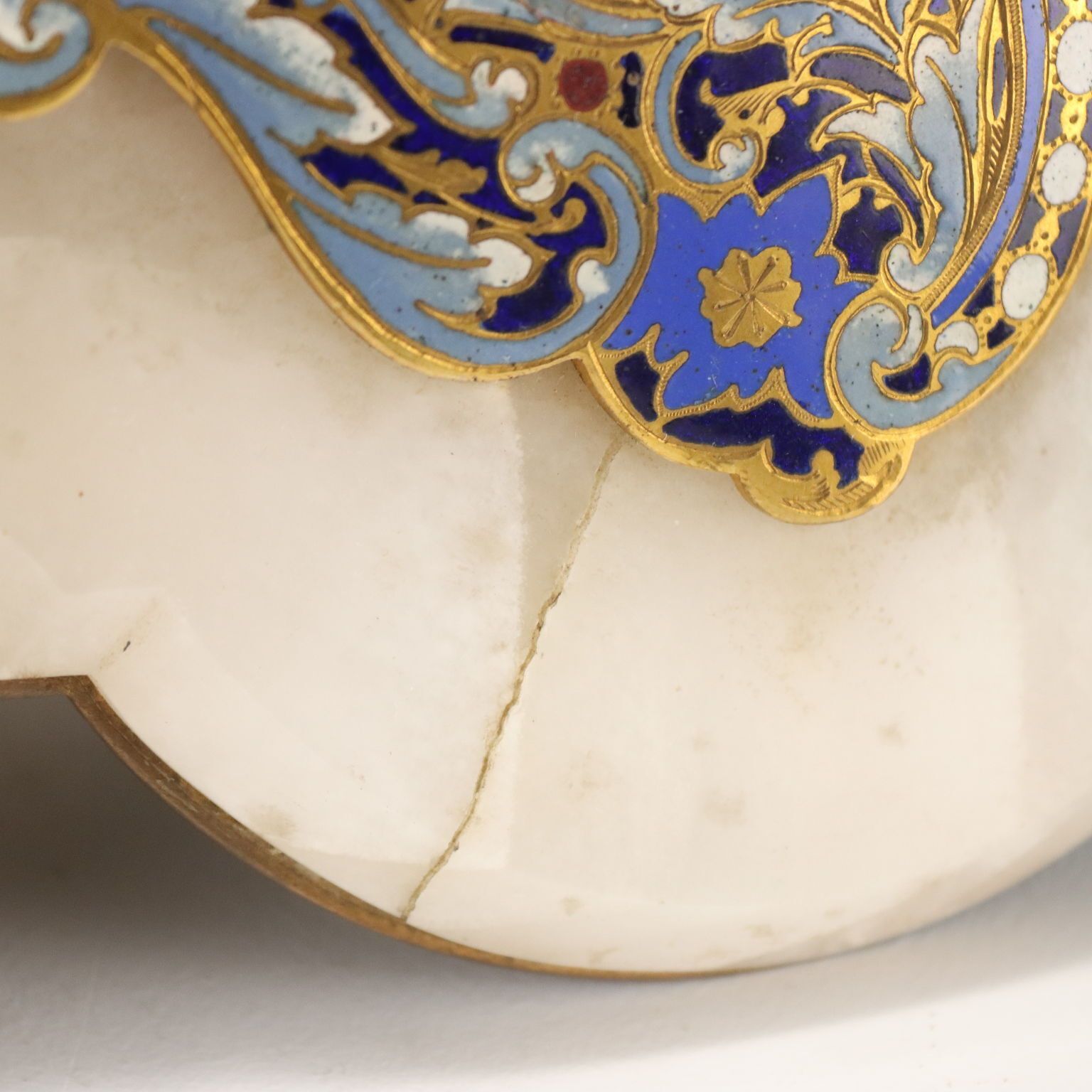 Kleine antieke tafelpiegel, champlevé en ormolu, 19e-20e eeuw photo 1210.0