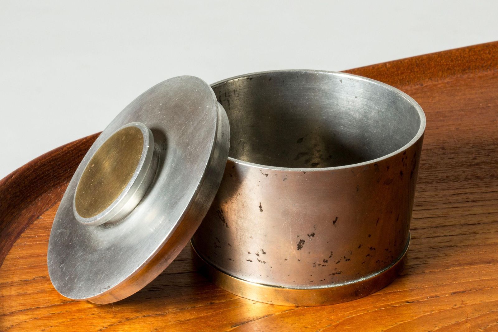 Pot en étain scandinave mid-century, Nils Fougstedt, Svenskt Tenn, Suède, 1936 photo Décoration