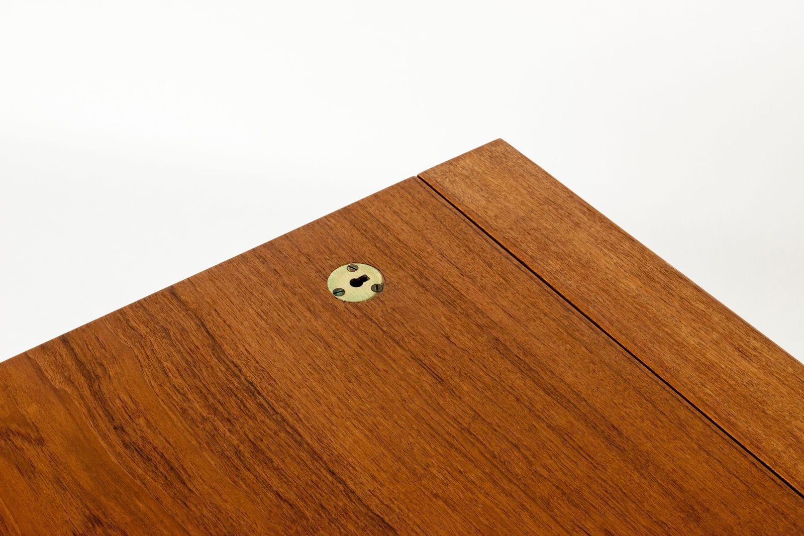 photo furniture Maria eettafel van Bruno Mathsson, teak en beuk, jaren 1930, Zweden