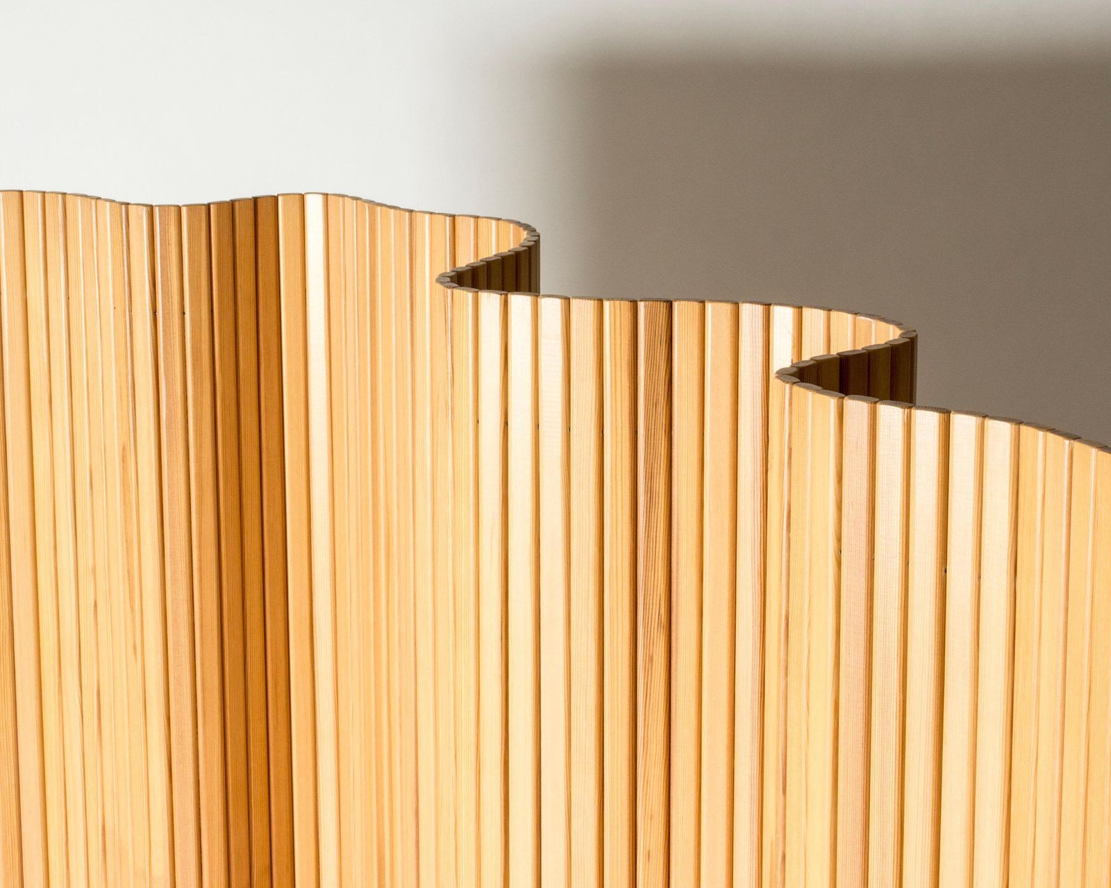 Pinewood Room Divider By Alvar Aalto For Artek, Finland, 1940s photo buy