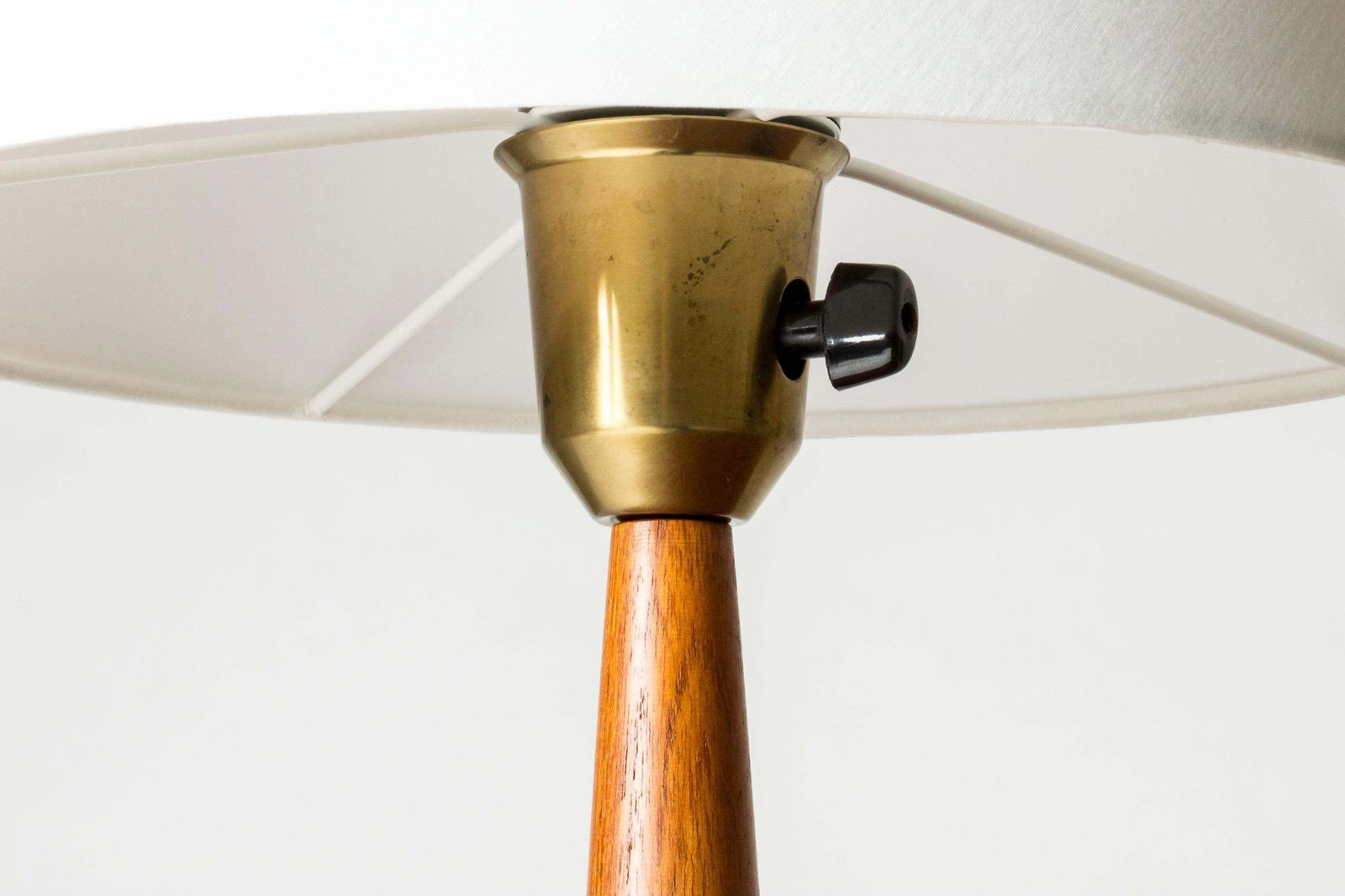Mid-century teakhouten tafellamp van ASEA, Zweden, ca. jaren 1950 photo buy