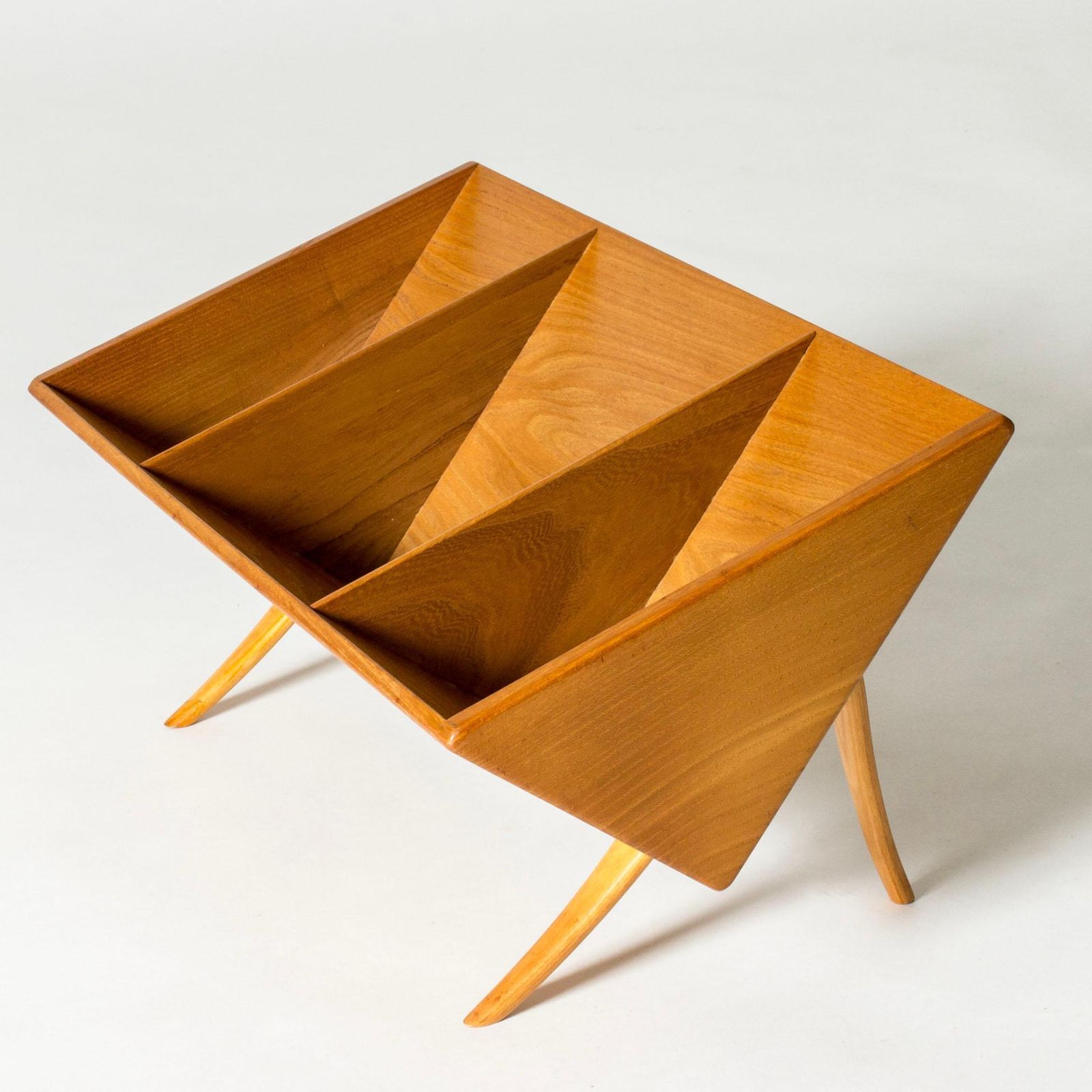 Scandinavian Modern Book Crib By Bruno Mathsson, Karl Mathsson, Sweden, 1930s photo Furniture