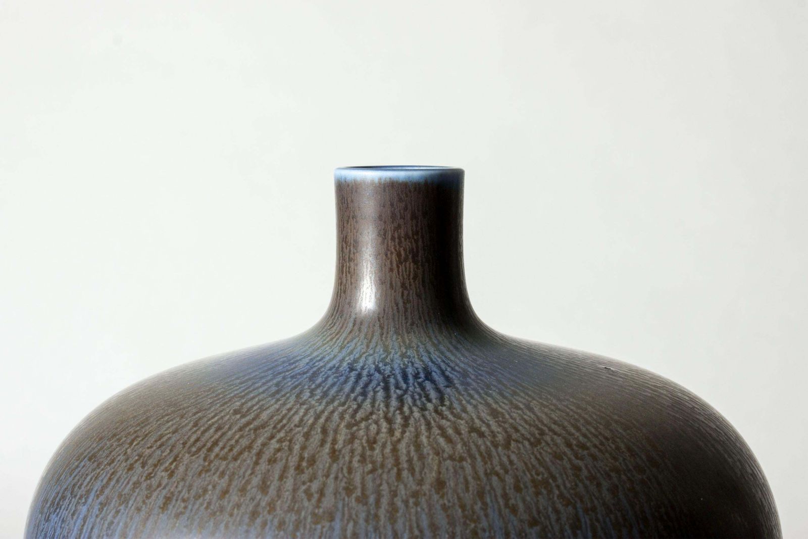 Vase en grès mid-century par Berndt Friberg, Gustavsberg, Suède, 1962 photo Décoration
