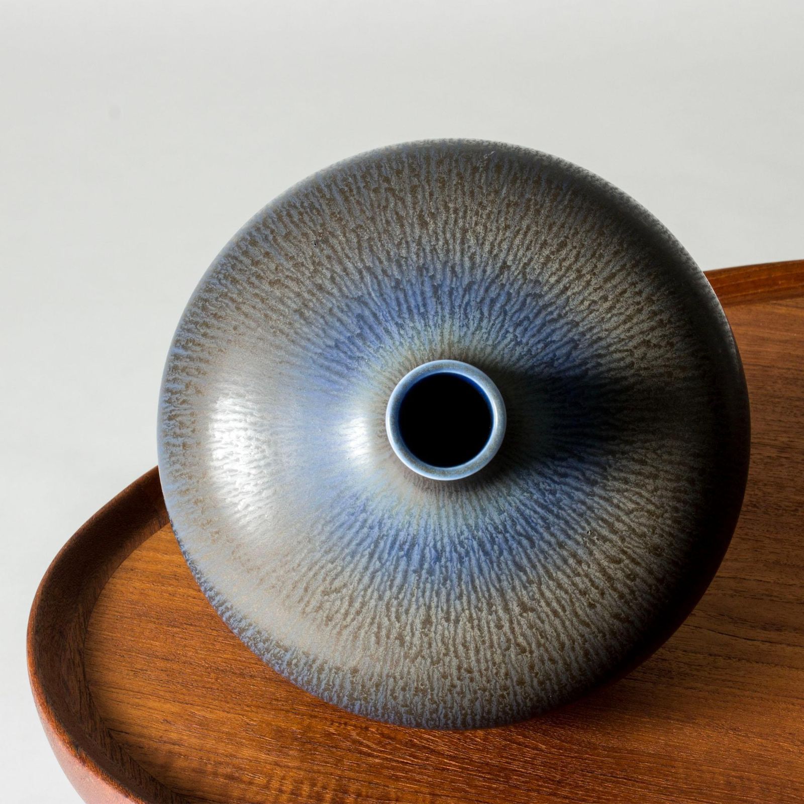 Vase en grès mid-century par Berndt Friberg, Gustavsberg, Suède, 1962 photo vinterior