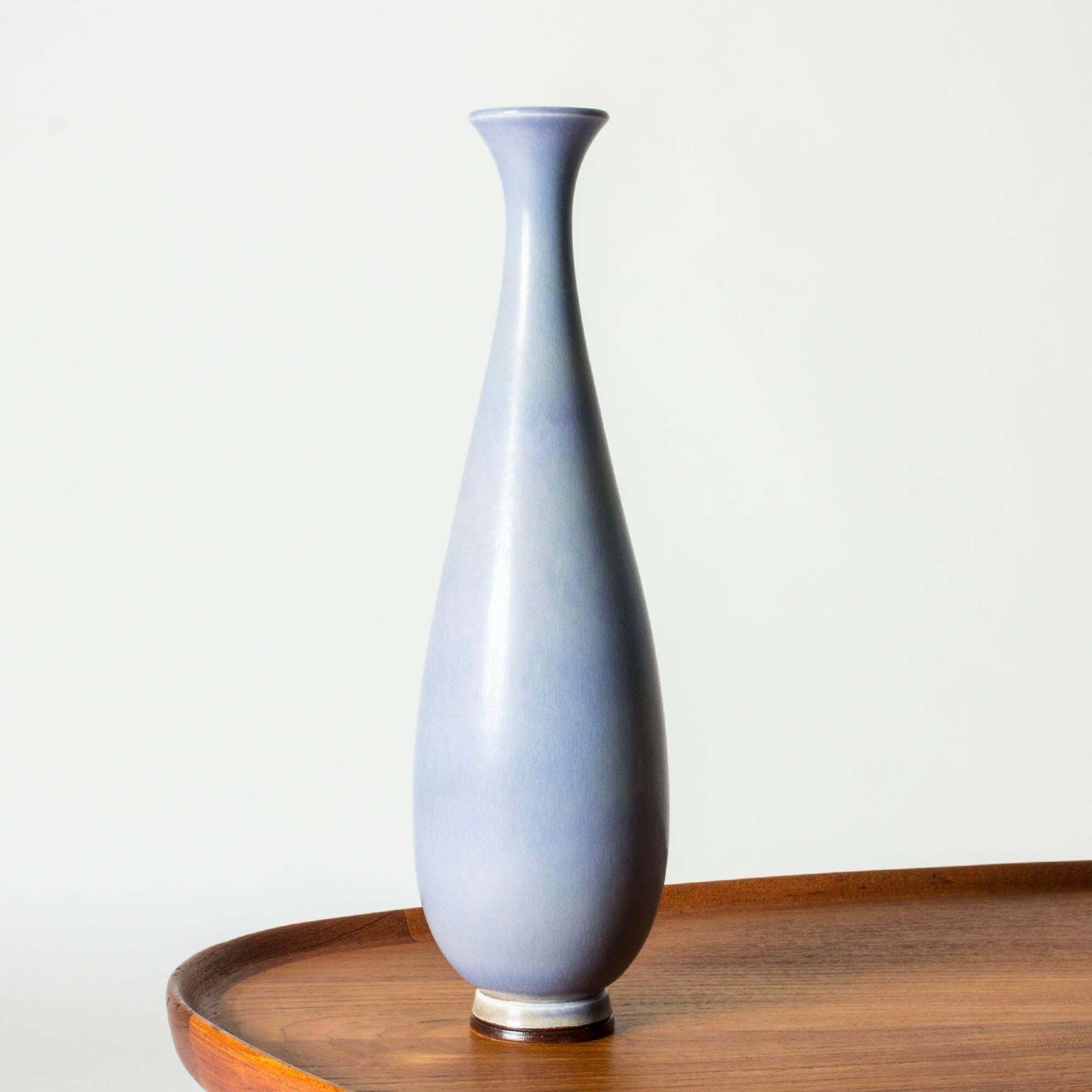 Vase en grès mid-century par Berndt Friberg, Gustavsberg, Suède, 1965 photo furniture