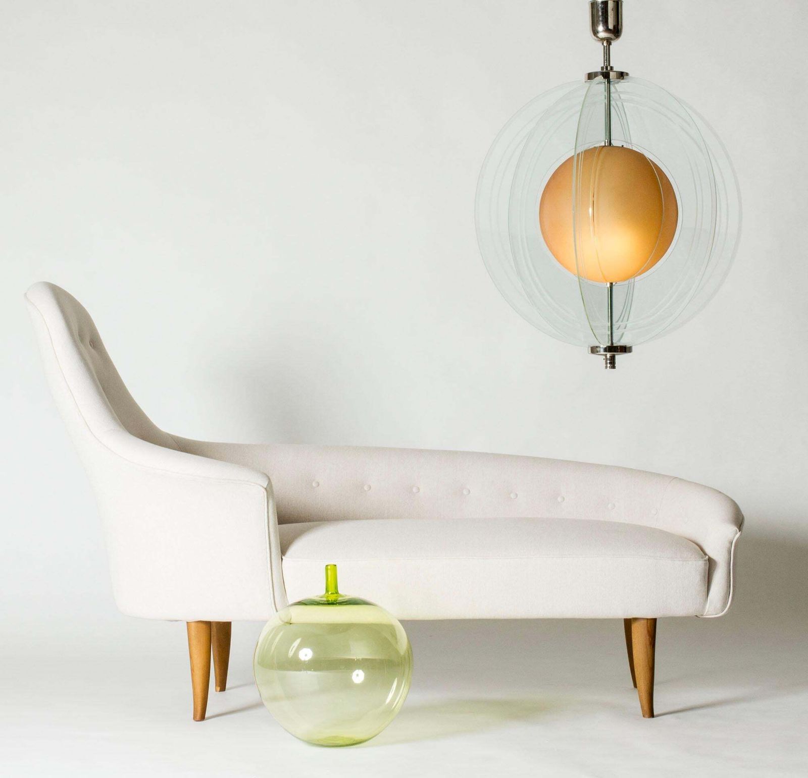 photo furniture Plafonnier mid-century « Arsenal », Vicke Lindstrand, Orrefors, Suède, 1937