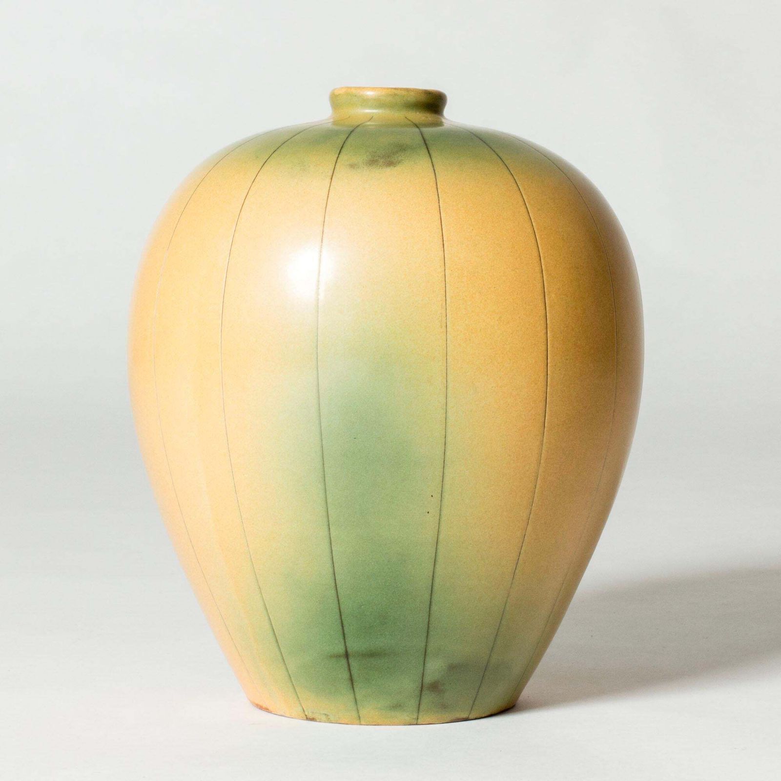 Vase en grès mid-century par Anna Lisa Thomson, Uppsala Ekeby, Suède, 1937 photo vinterior