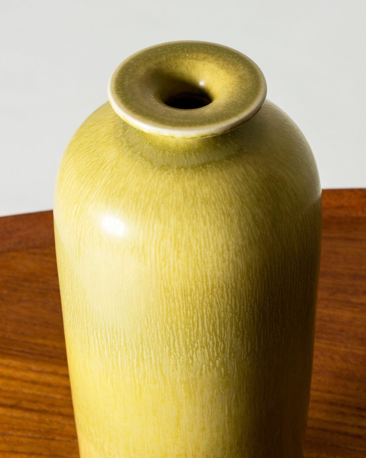 Vase en grès mid-century par Berndt Friberg, Gustavsberg, Suède, 1957 photo Décoration