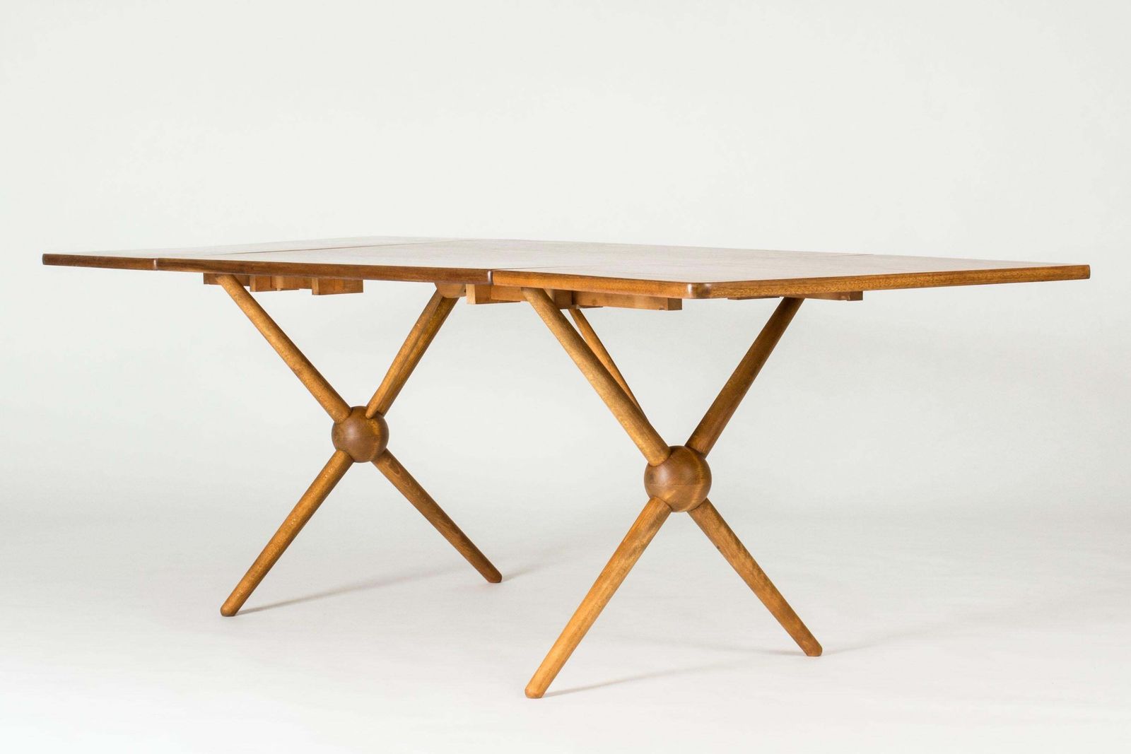Mid-Century Modern Eettafel van Næstved Møbelfabrik, Denemarken, ca. jaren 1960 photo Meubels