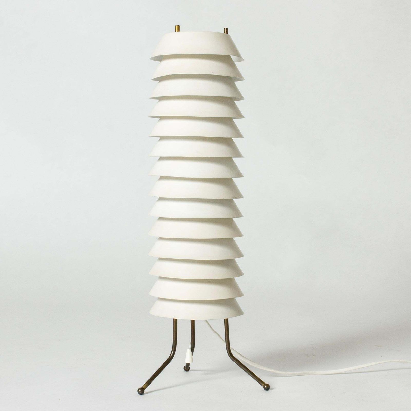 Lampe de table « Maija The Bee » moderniste, Ilmari Tapiovaara, Finlande, années 1950 photo furniture