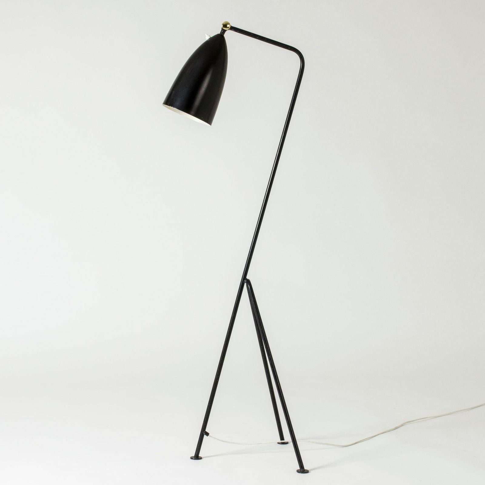 Lampadaire « Grasshopper » par Greta Magnusson Grossman, Suède, années 1950 photo for sale