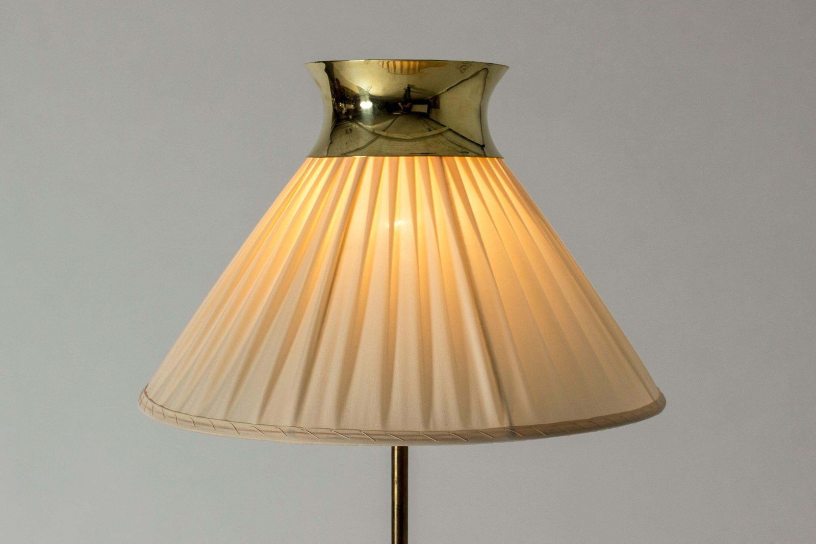 Lampadaire rare par Josef Frank pour Svenskt Tenn, Suède, années 1950 photo Luminaires
