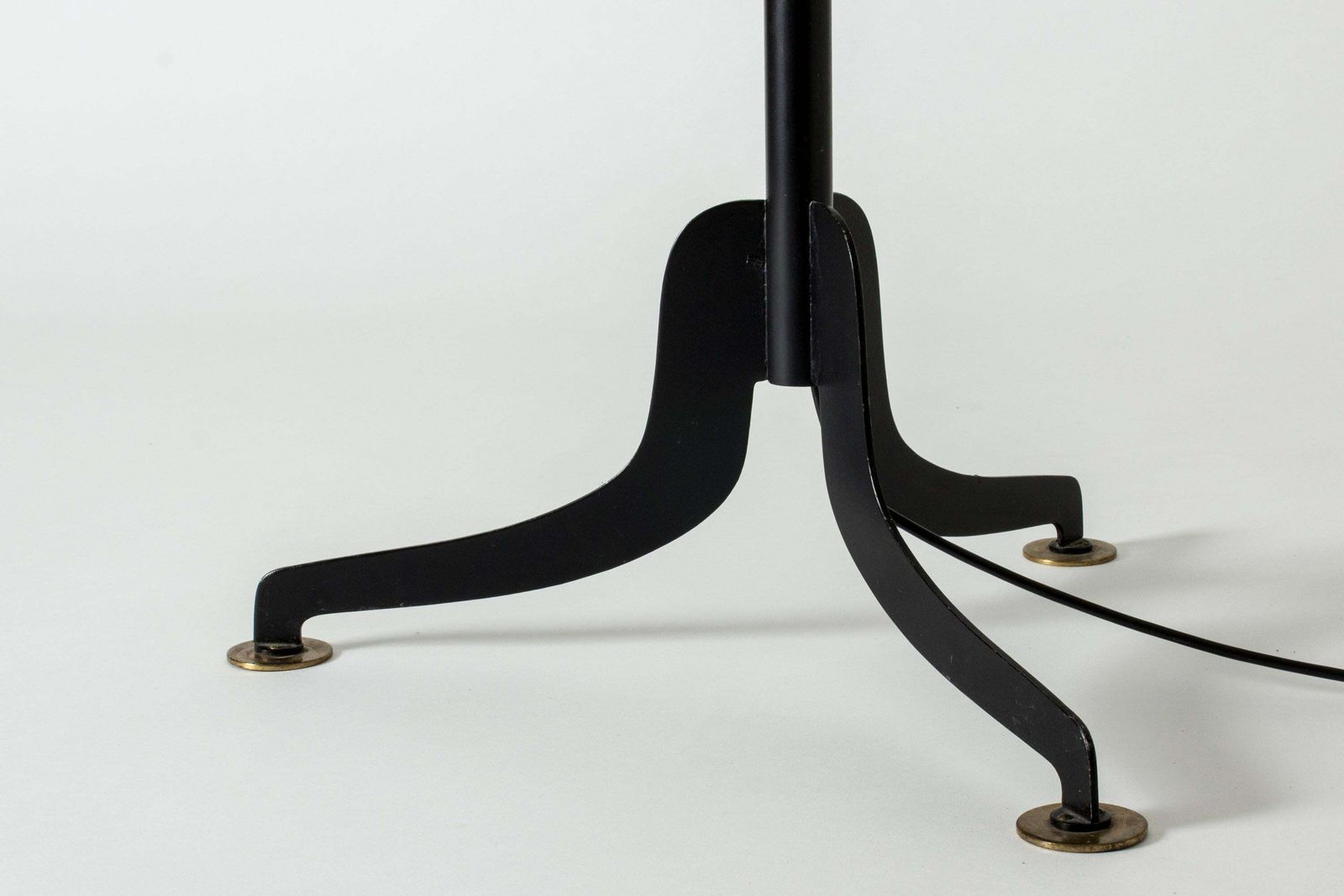 Lampadaire rare par Josef Frank pour Svenskt Tenn, Suède, années 1950 photo vintage