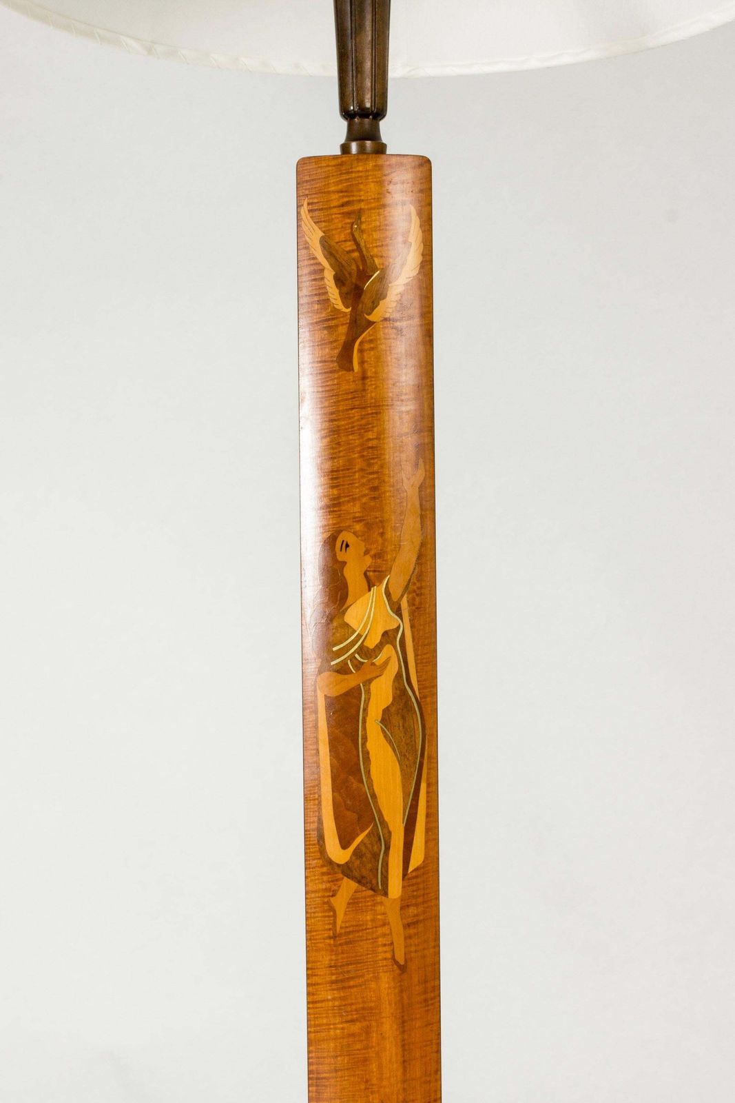 Lampadaire moderne suédois avec incrustations, Mjölby Intarsia, Suède, années 1930 photo Luminaires