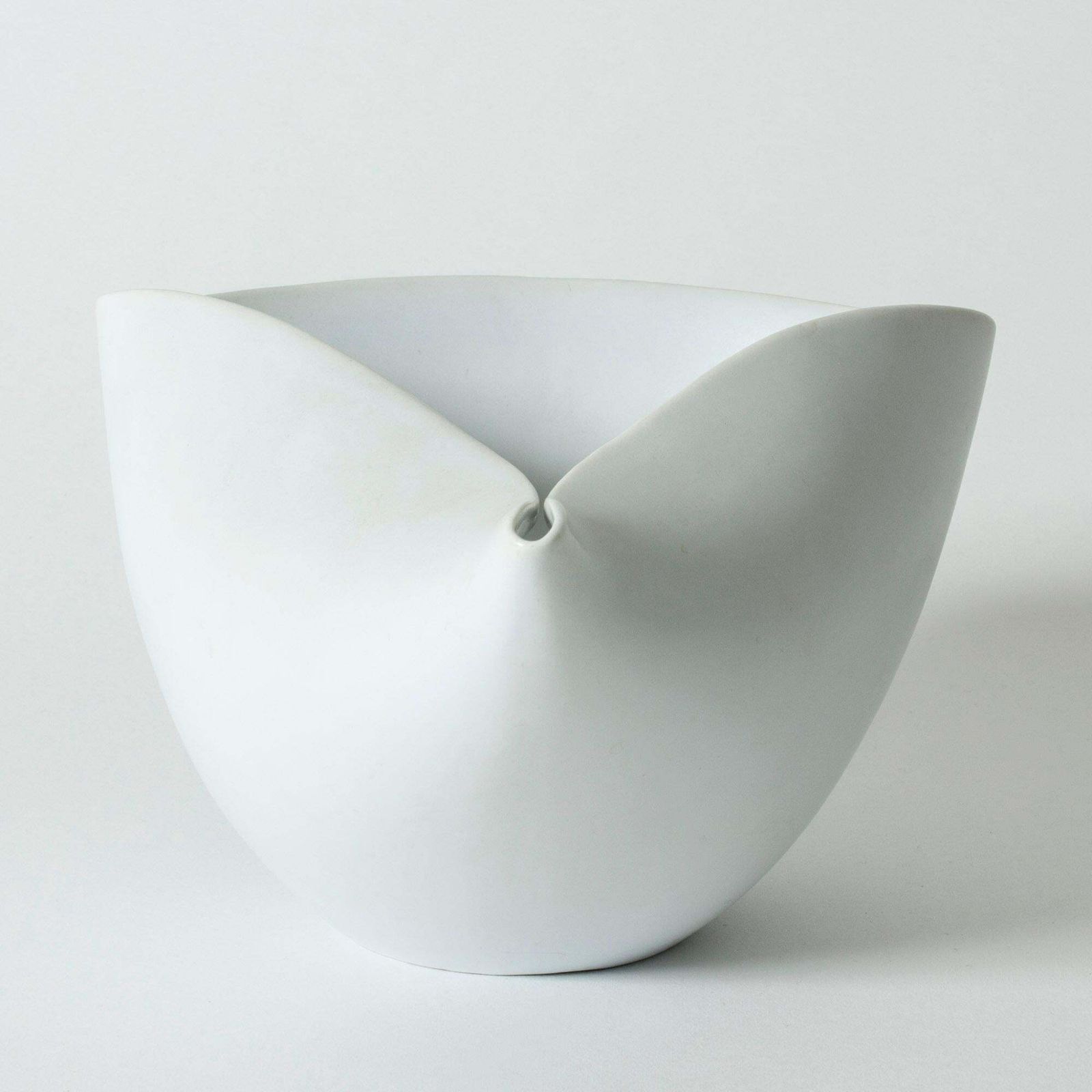 "Veckla" schaal van Stig Lindberg photo for sale
