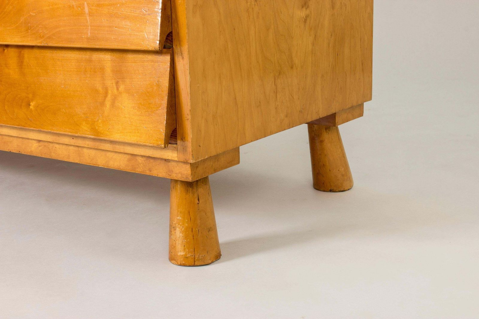 photo for sale Zweeds functionalistisch dressoir, jaren 1930
