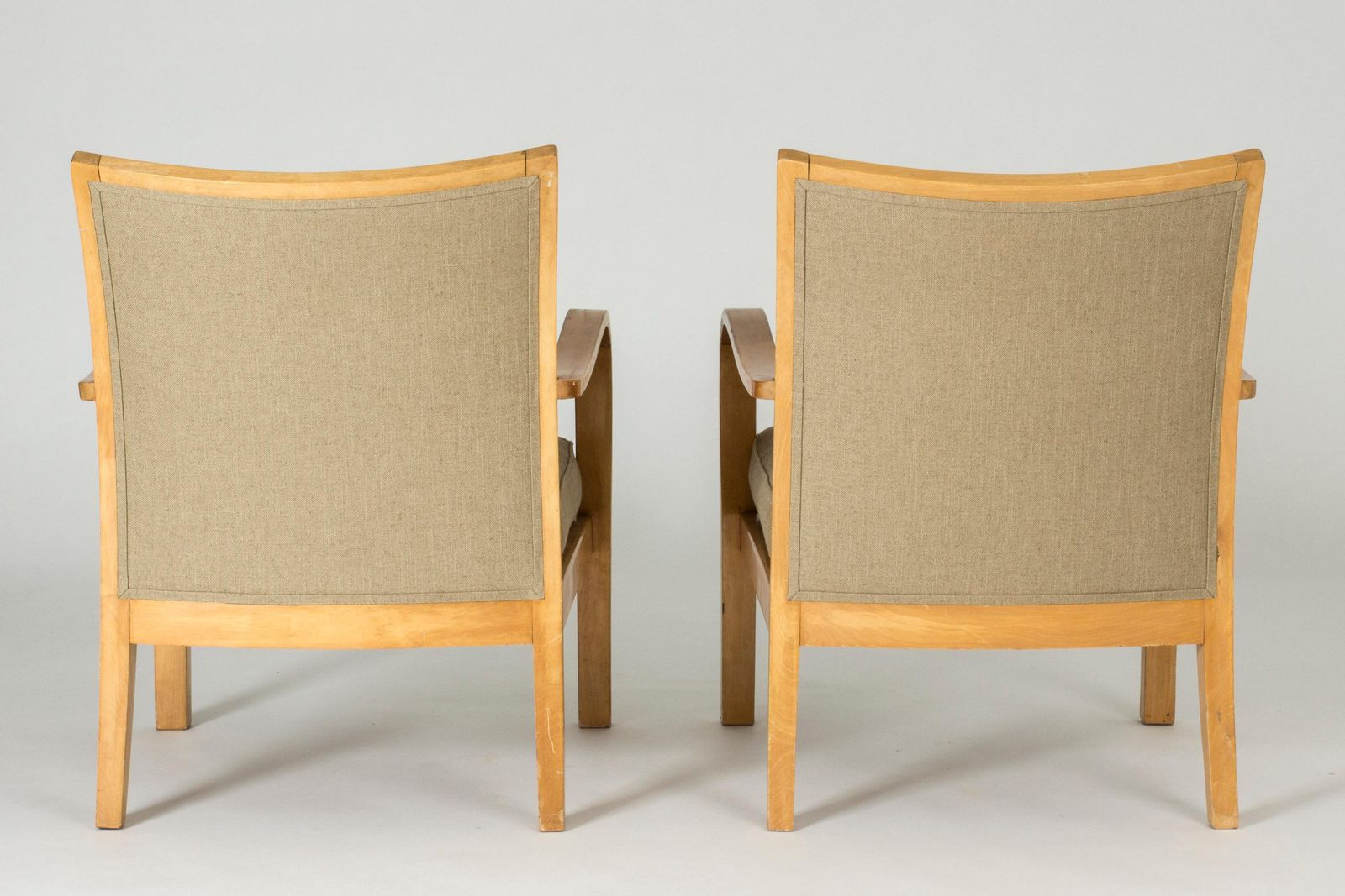 Paar Functionalist Berk En Linnen Lounge Chairs Door Axel Larsson Voor Bodafors photo vinterior