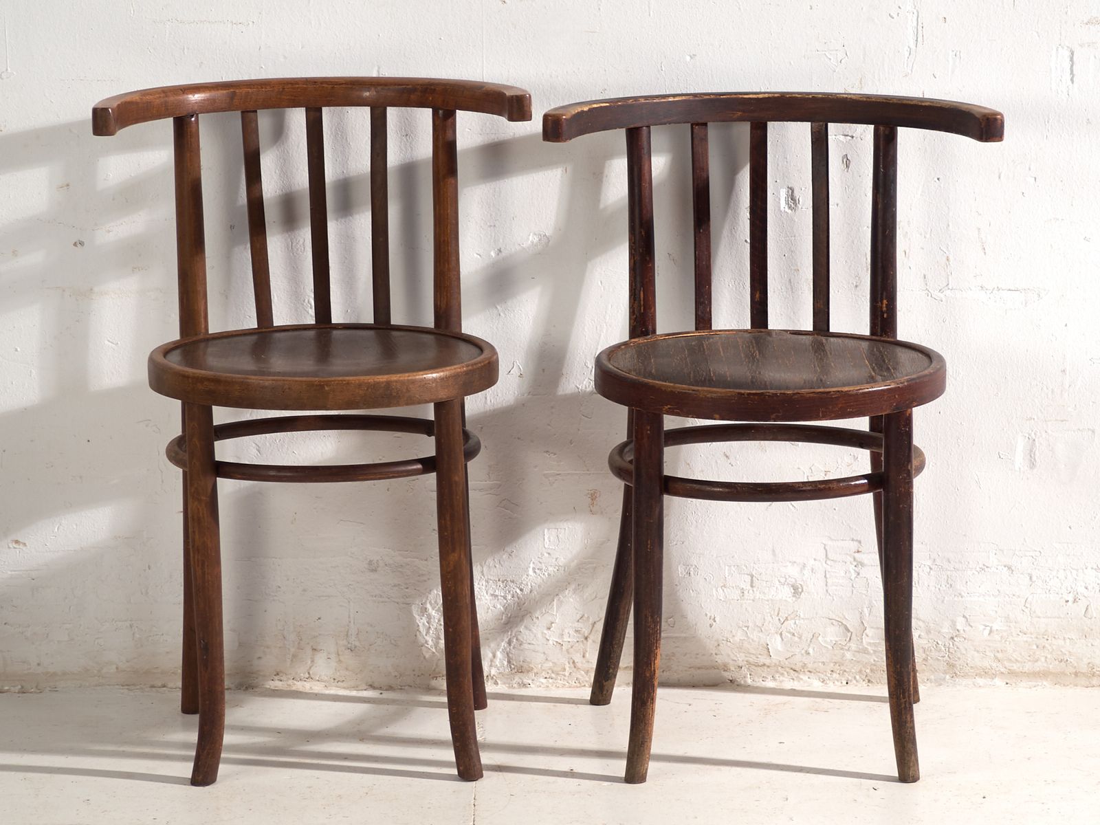 Fauteuils d'époque de style Thonet en bois courbé - Europe centrale, vers 1930 - lot de 2 fauteuils n° 3 photo 454.0