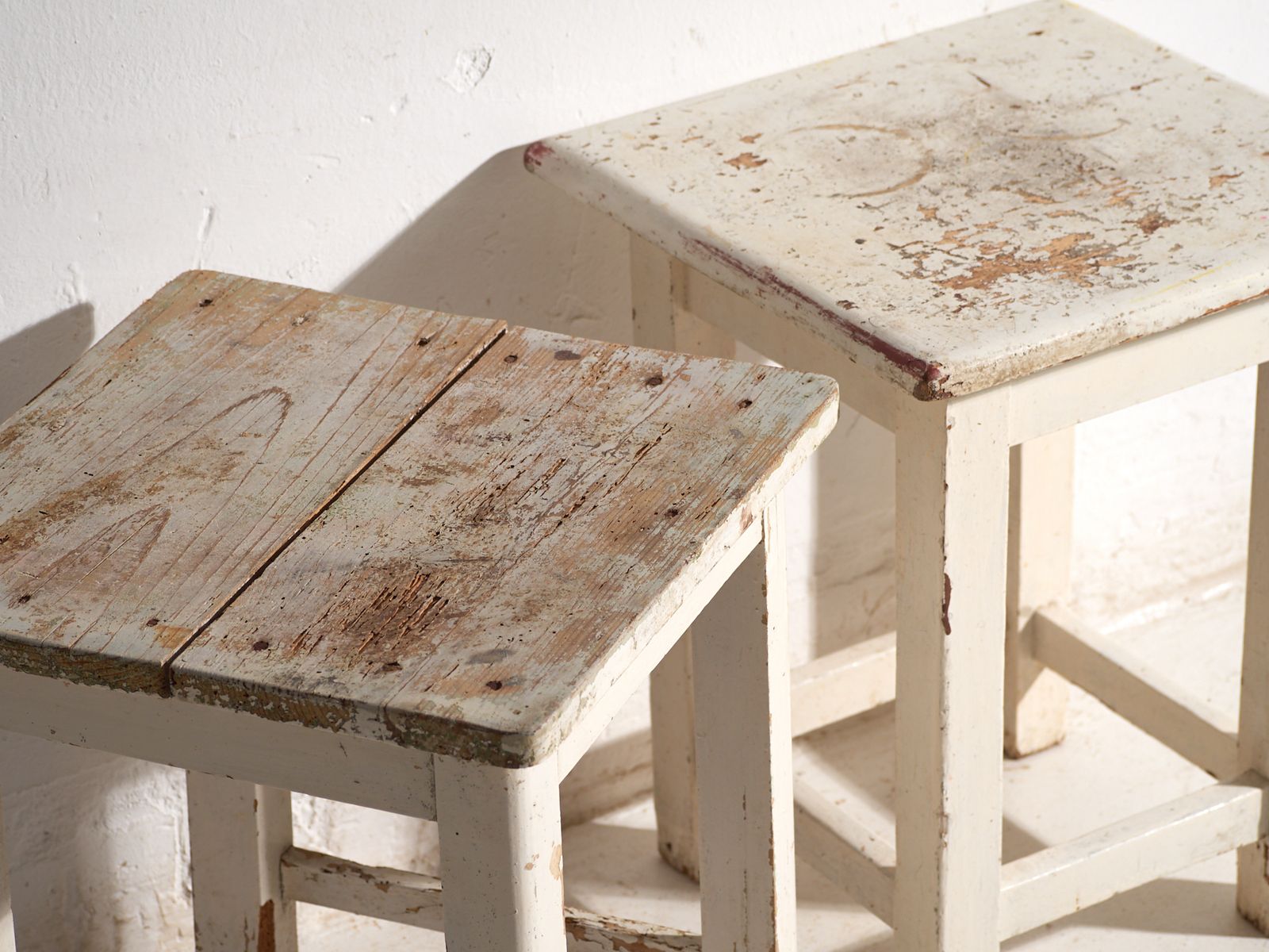 Tables de chevet d'époque en bois de pin, Europe centrale, vers 1940 #12 photo furniture
