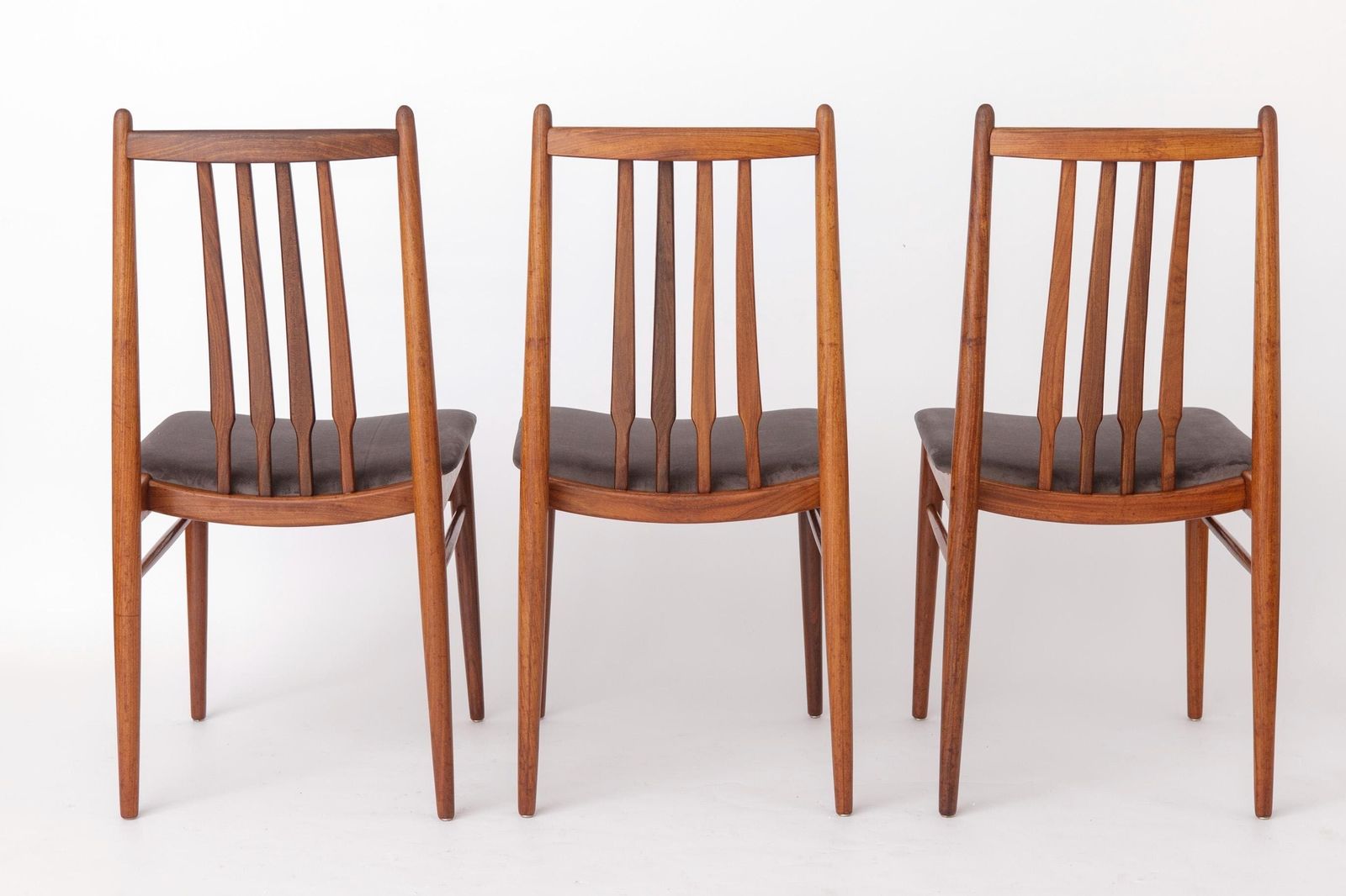 Set Of 4 Vintage Rosewood Dining Chairs, German Mid Century Modern, 1960s, Newly Upholstered photo for sale