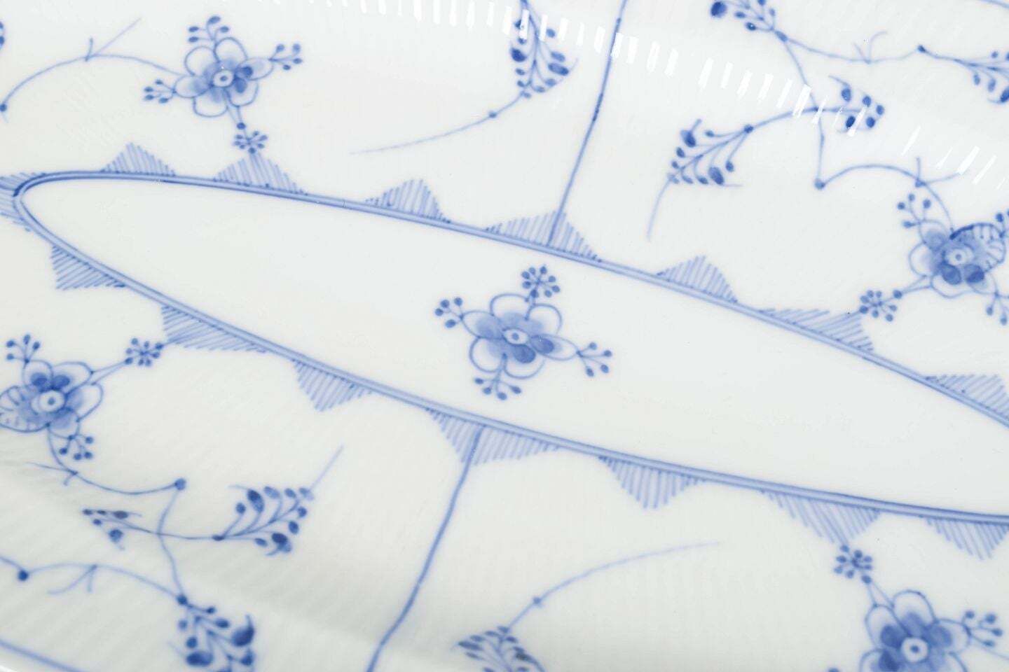 Royal Copenhagen, Blue Fluted Plain. Large Porcelain Fish Platter, Early 20th C. photo for sale