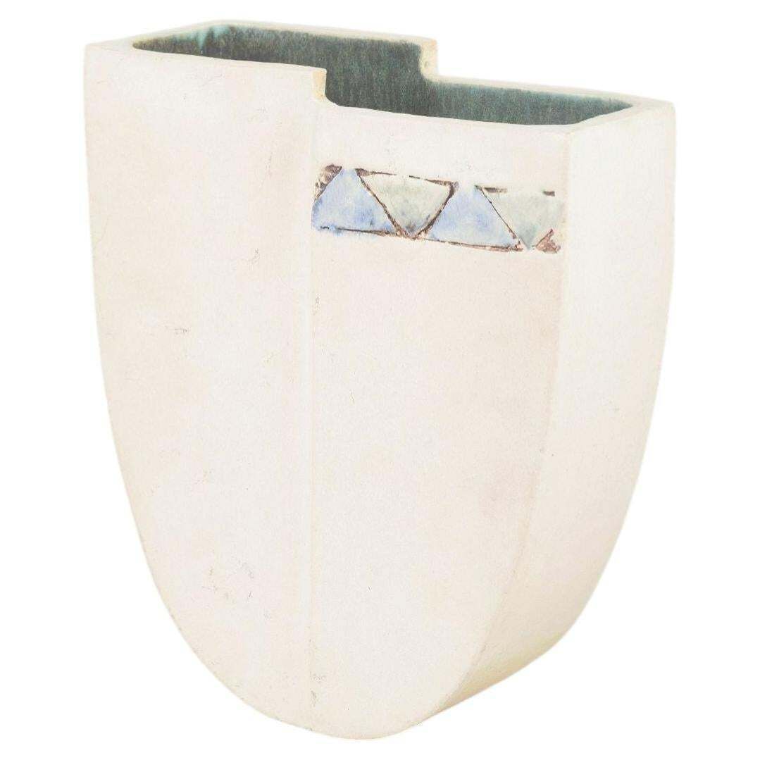 Vase en grès, glaçure extérieure blanche et intérieure verte, années 1980