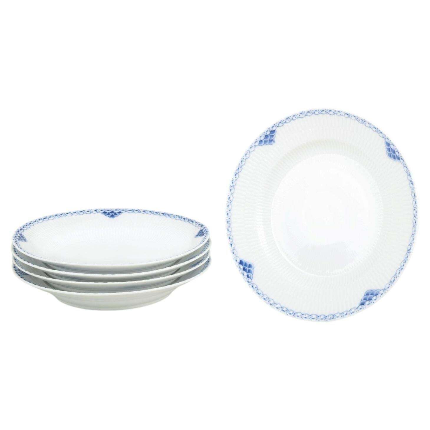 Assiettes creuses Royal Copenhagen, modèle « Princess », fin du XXe siècle