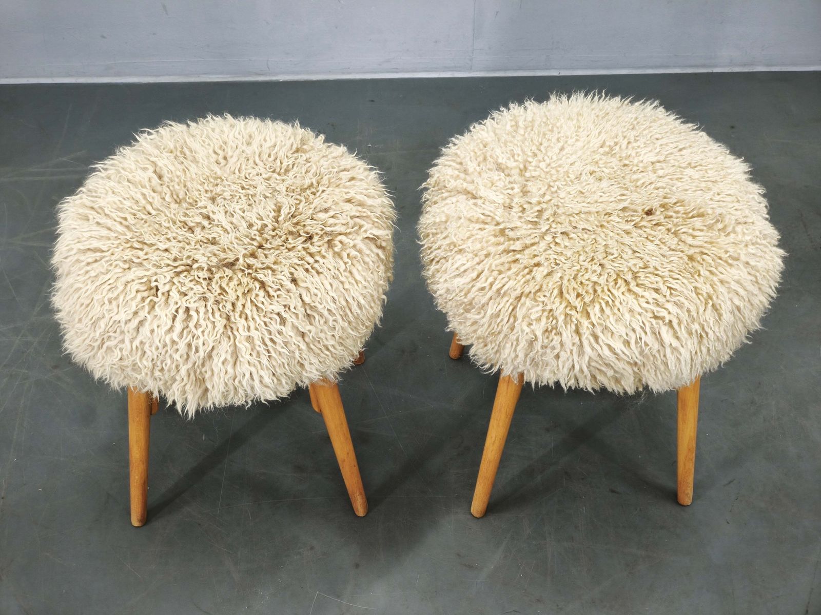 Pair Of Mid Century Sheepskin And Beechwood Stools, 1950s photo vinterior