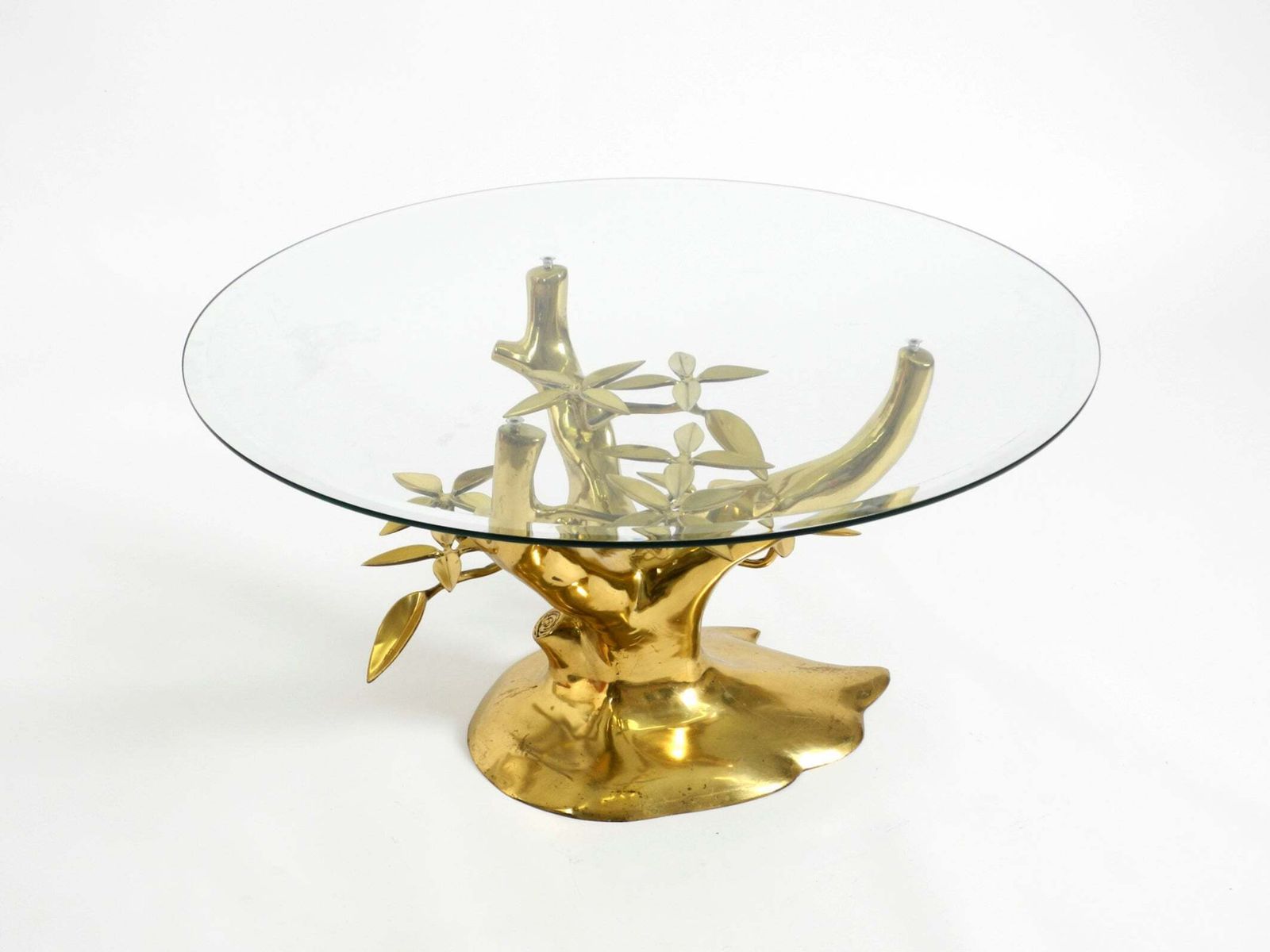 Table basse Bonsai en laiton doré au feu, par Willy Daro, années 1970 photo Mobilier