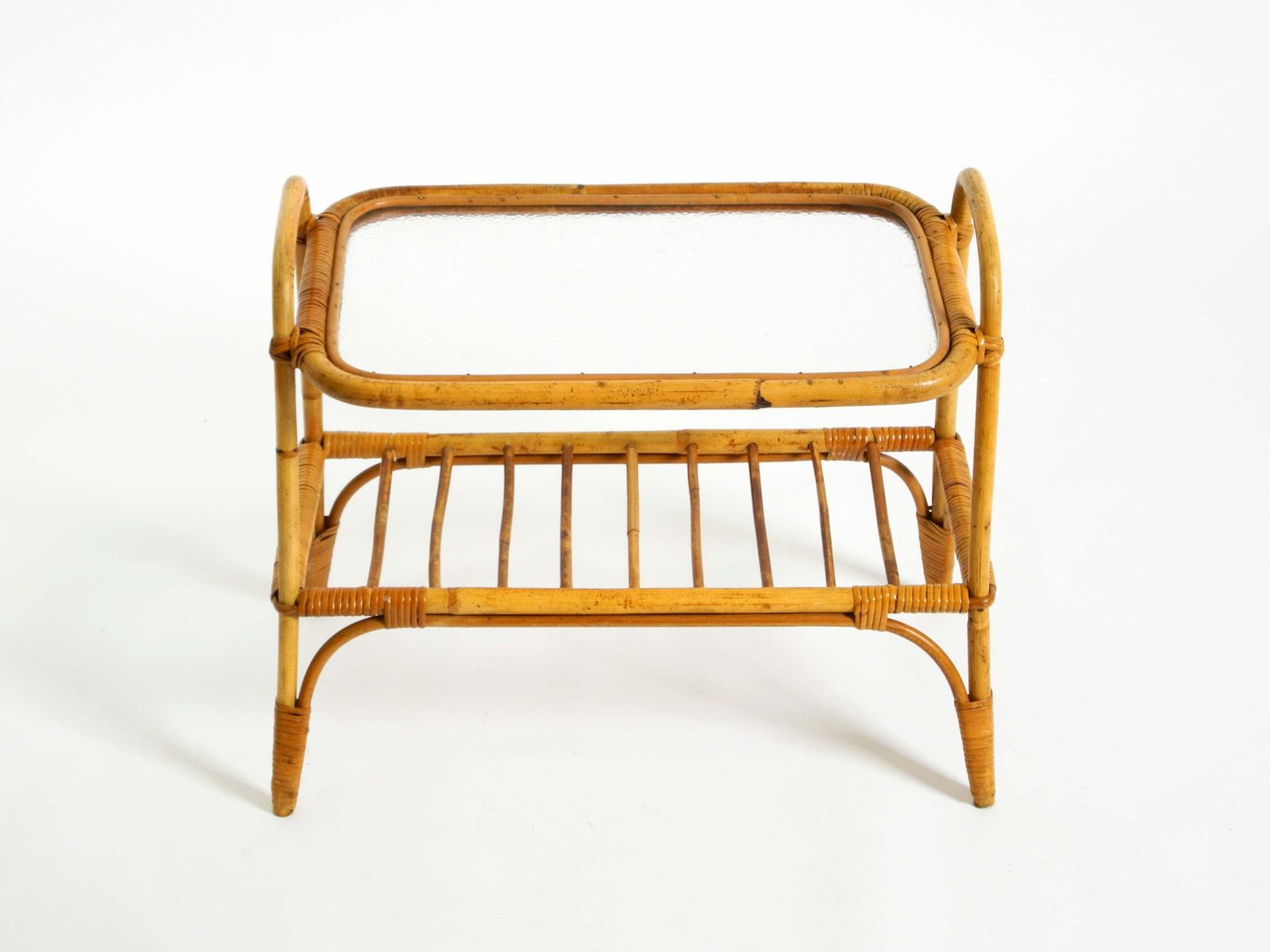 Klein Italiaans bamboe bijzettafeltje of salontafel uit de jaren 1960 met matglazen blad photo 669.0