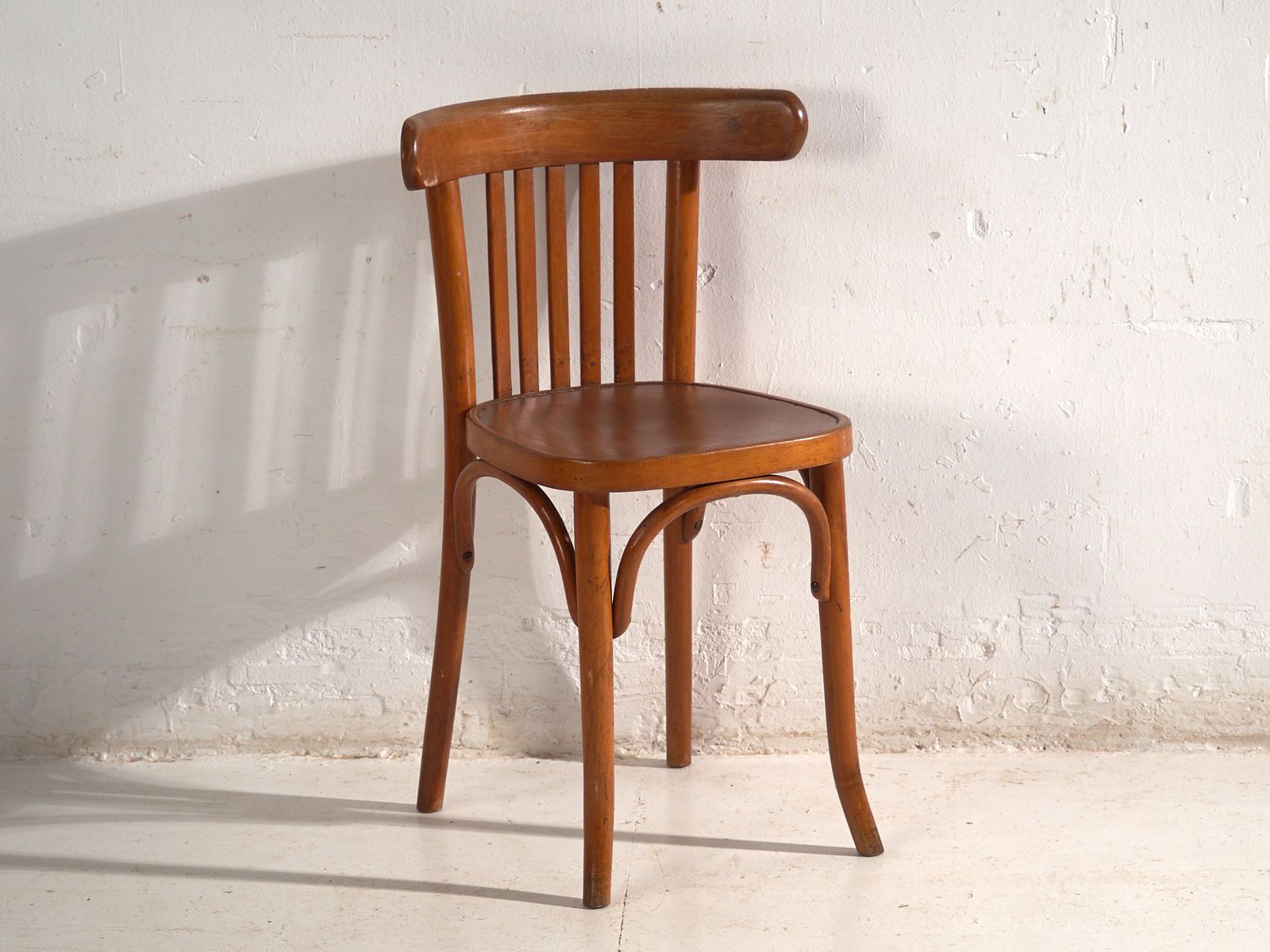 photo for sale Fauteuils d'époque en bois courbé TON - Tchécoslovaquie, vers 1960 #3