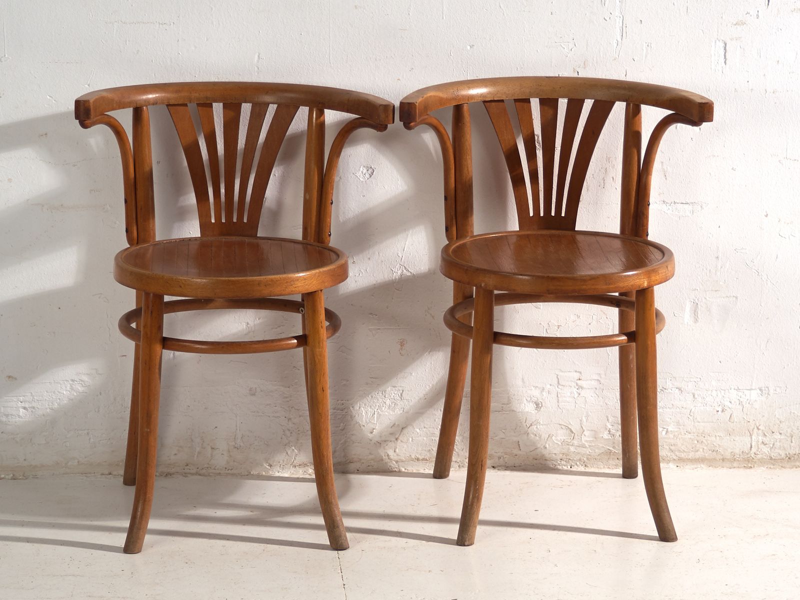 Chaises d'époque de style Thonet en bois courbé, Hongrie, vers 1960 #1 photo 454.0