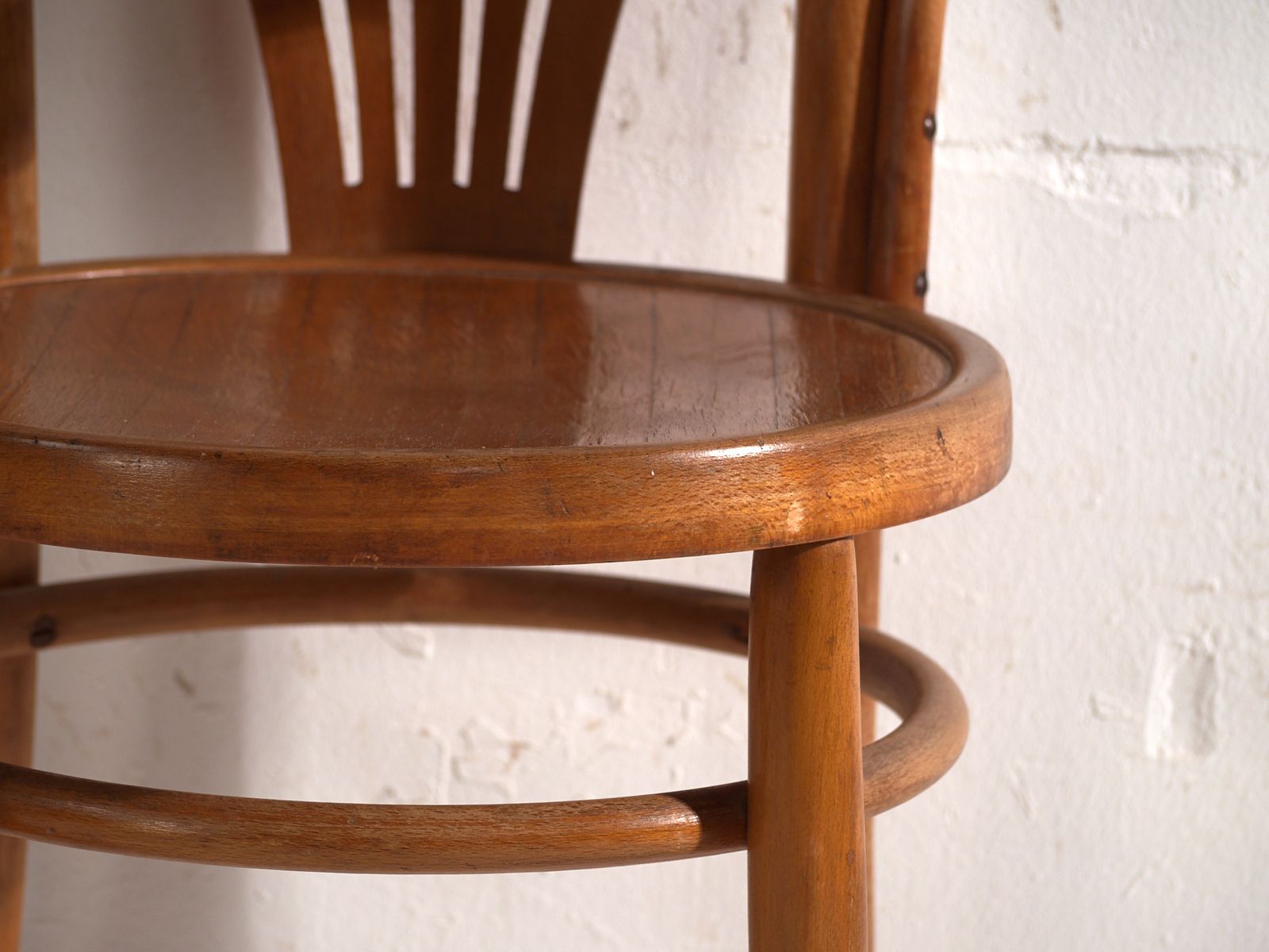 Chaises d'époque de style Thonet en bois courbé, Hongrie, vers 1960 #1 photo vinterior