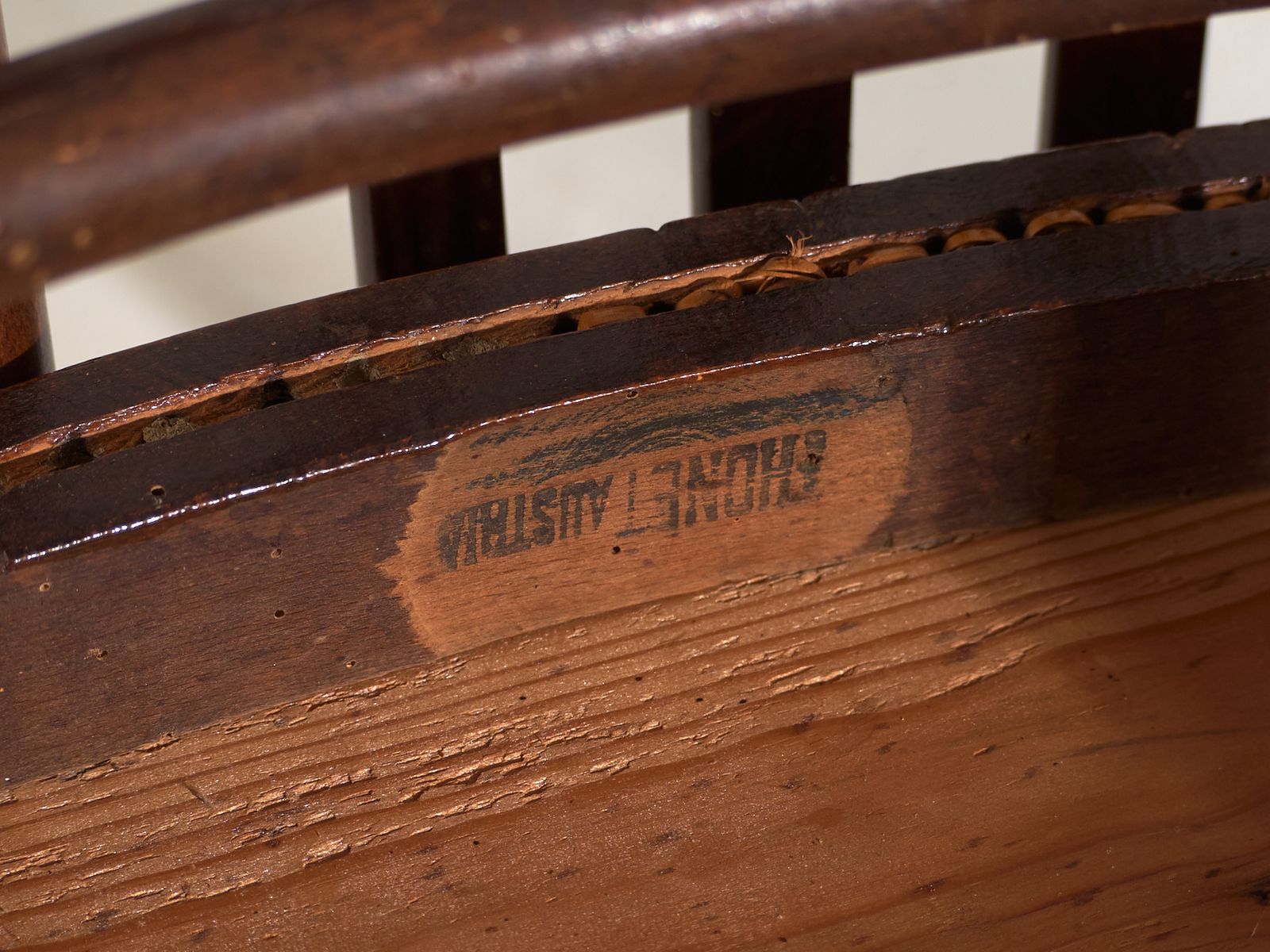 Mobilier Fauteuil d'époque en bois courbé Thonet, Autriche, vers 1900 photo