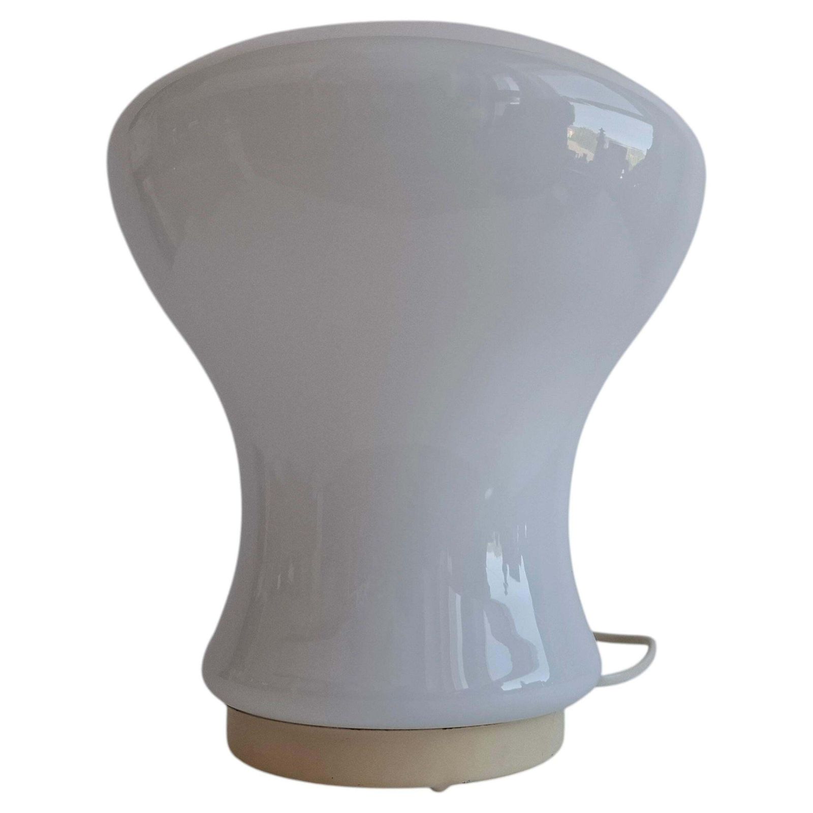 Lampe de table en verre opalin tchécoslovaque, années 1970, attribuée à Ivan Jakeš