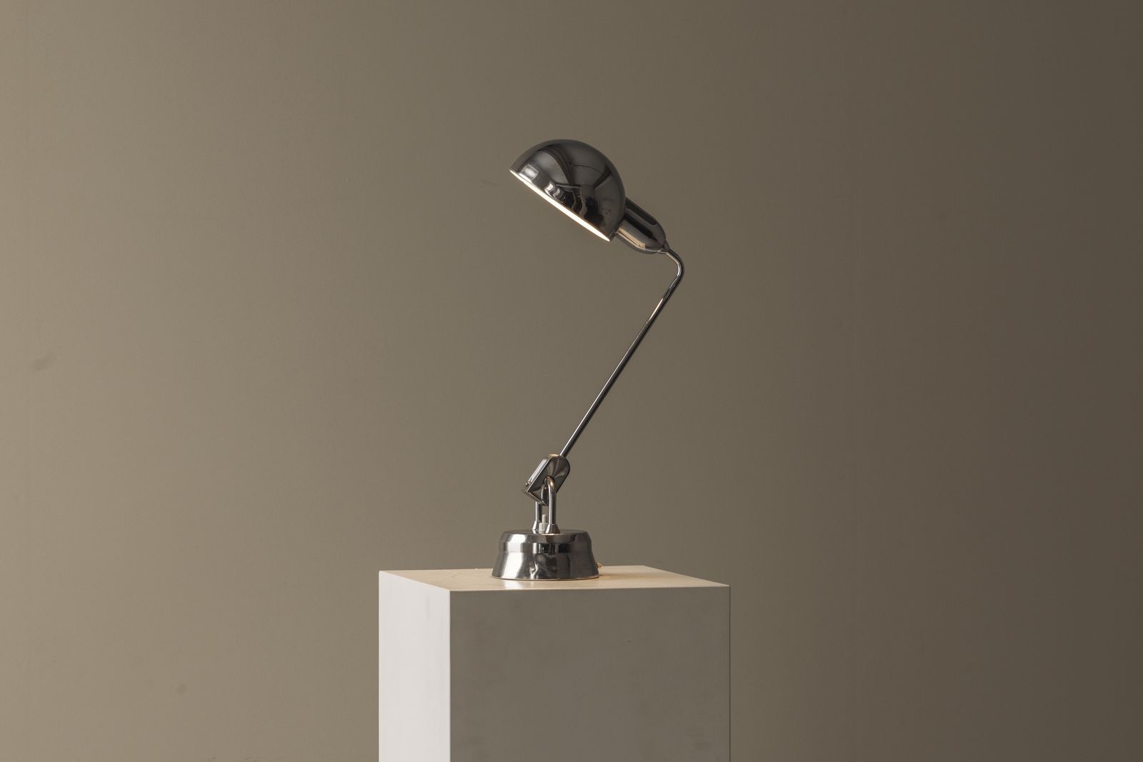 photo furniture Jumo Table Lamp Selected By Charlotte Perriand, France, 1940’s