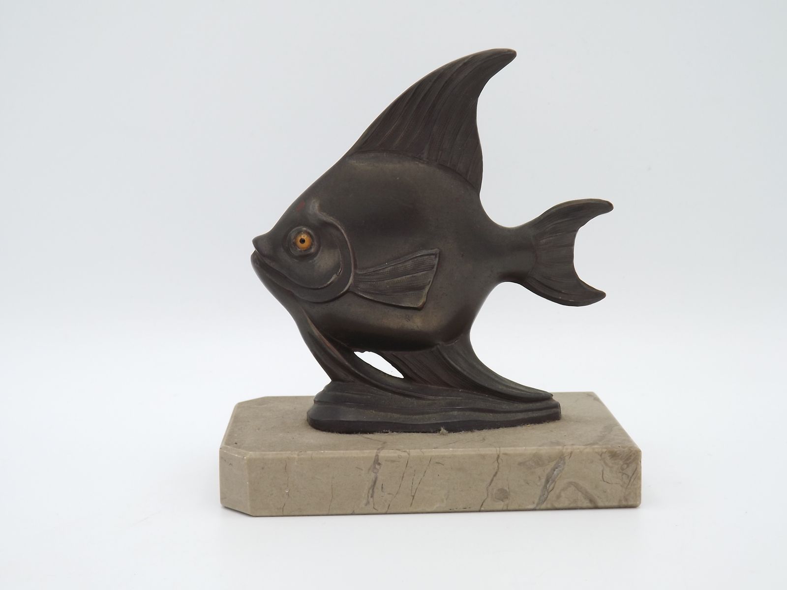 Serre-livres Art déco français, poissons en marbre et régule photo 140.0