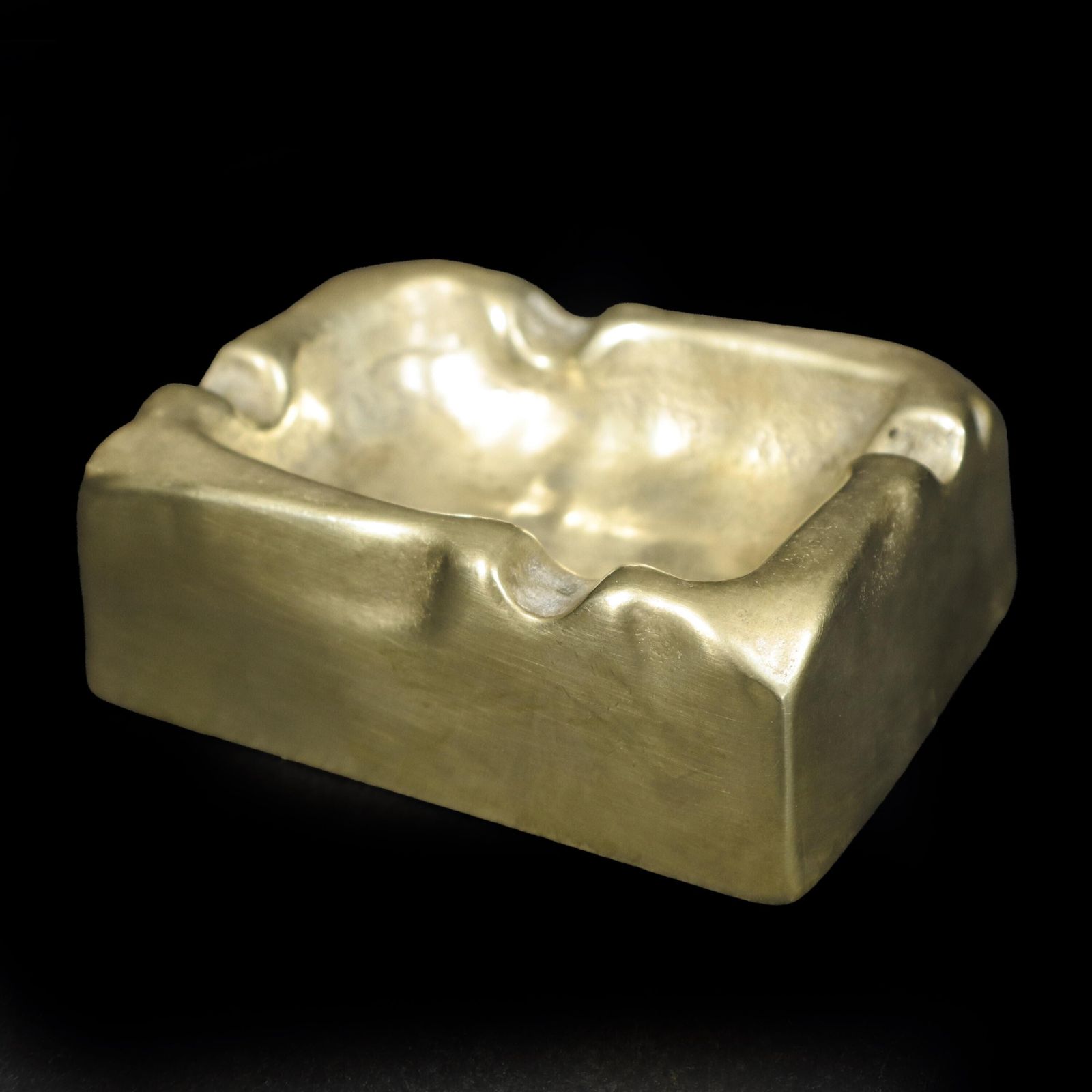 photo for sale Sculpturele Brutalist gegoten bronzen sigarenasschaal, Duitsland jaren 1960