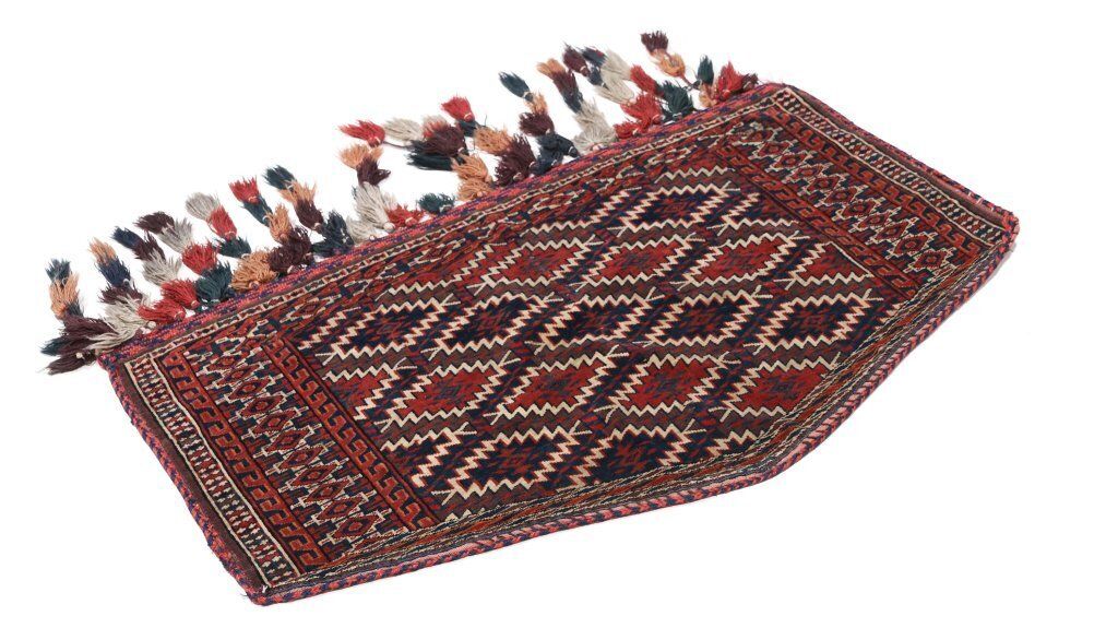 Antiek Yomut Tribal Vloerkleed, Donkerrood, 114 × 71 cm, ca. jaren 1920 photo for sale