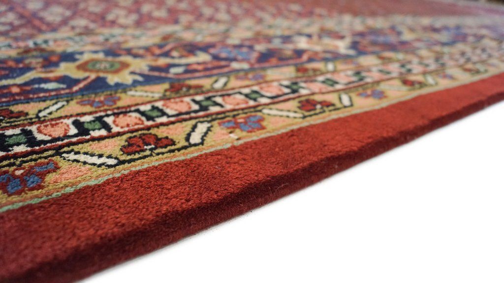 Vintage Indiaas handgeknoopt tapijt, rood, 398 × 301 cm, ca. jaren 1970 photo vinterior