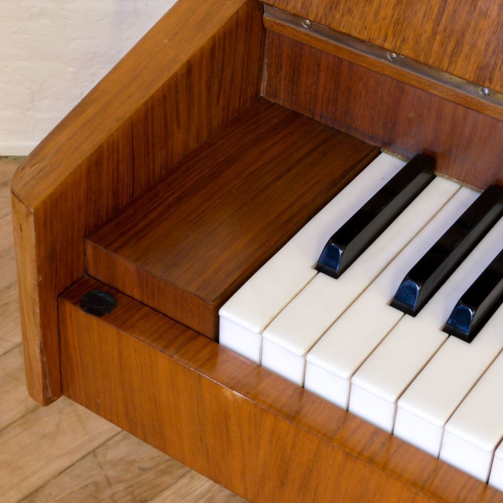 Walnut Piano By Rogers photo buy