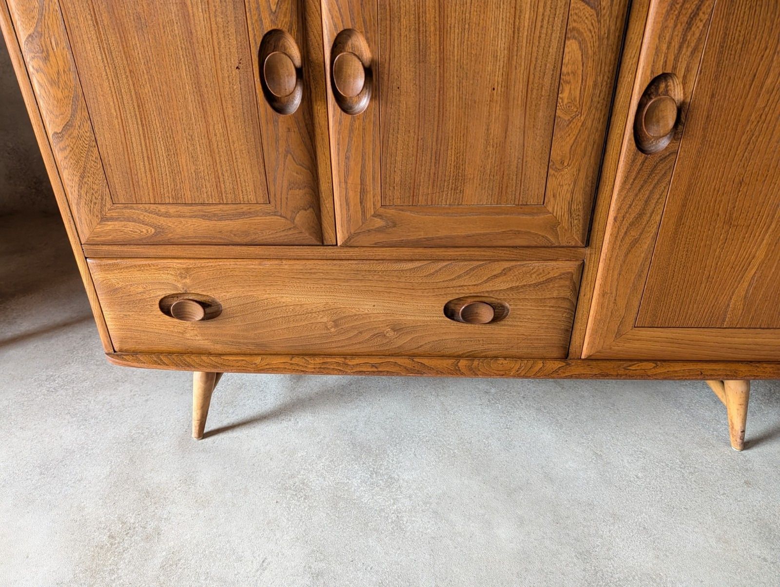 595.0 Vintage Ercol 467 Blonde Elm Windsor Sideboard 1960s photo