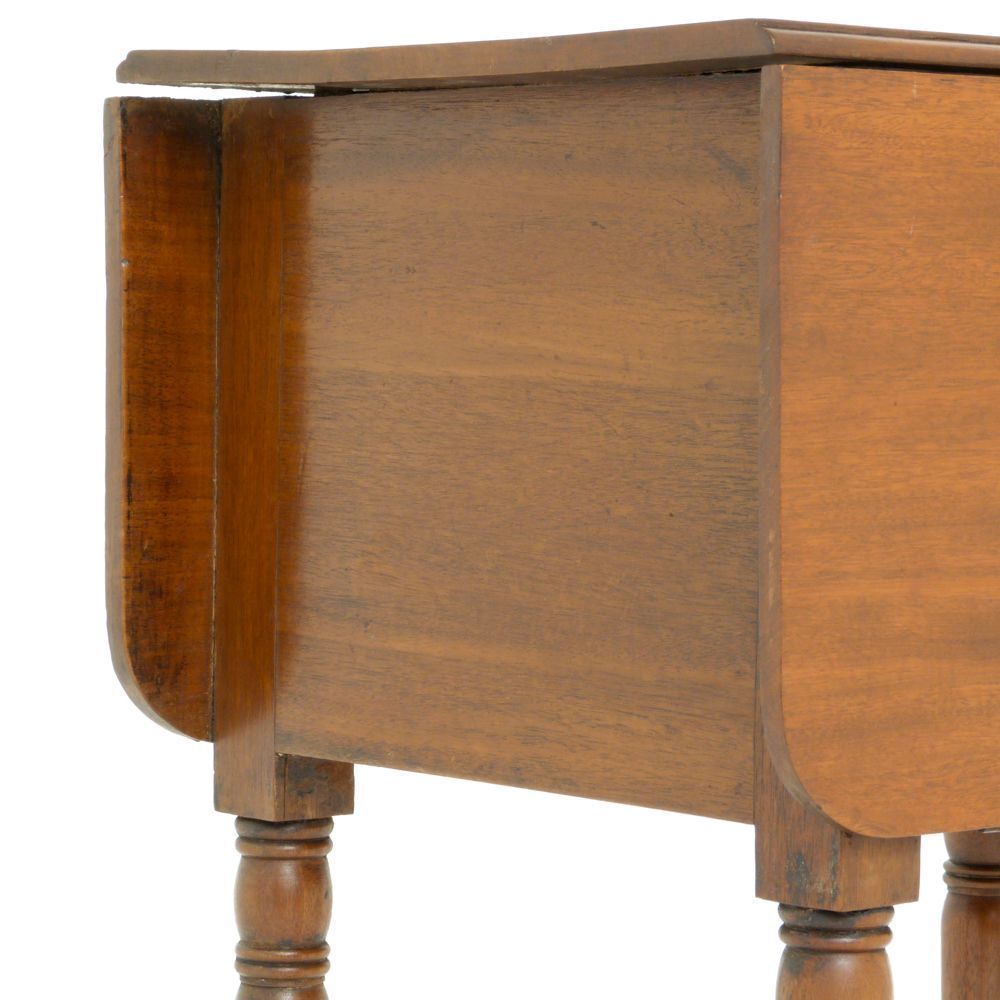 954.0 Georgian Occasional Table photo
