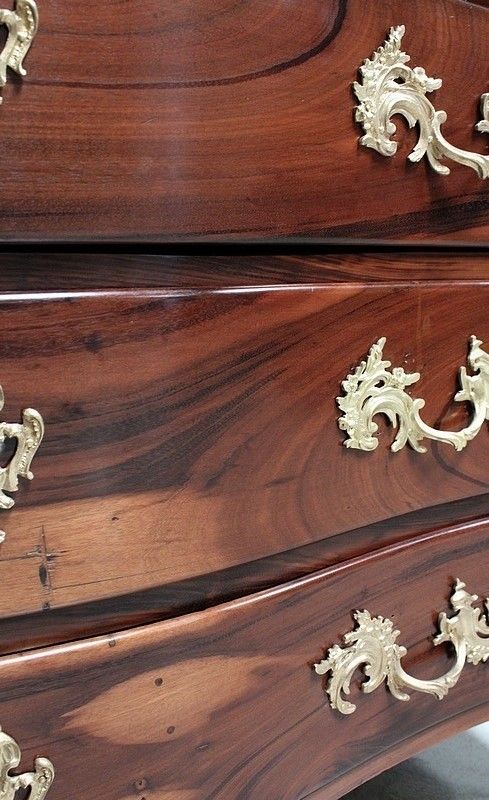 photo furniture Convenient Port Nantaise Solid Amaranth Wood, Louis 15 Period   1770